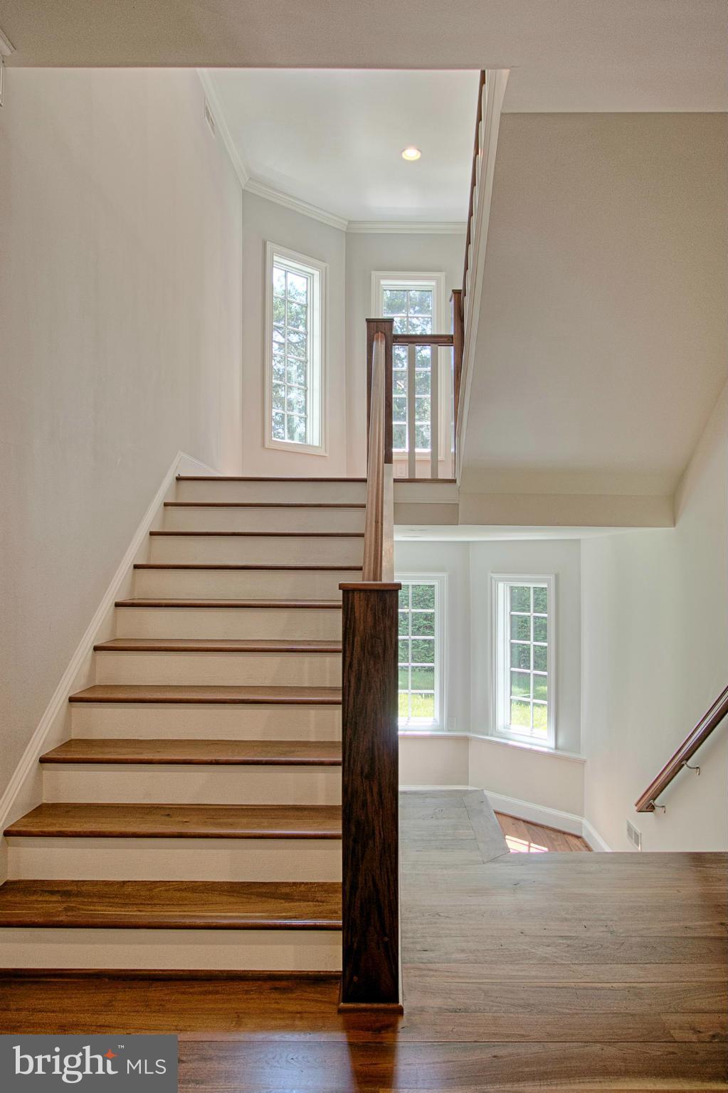 SALONA VILLAGE - Residential