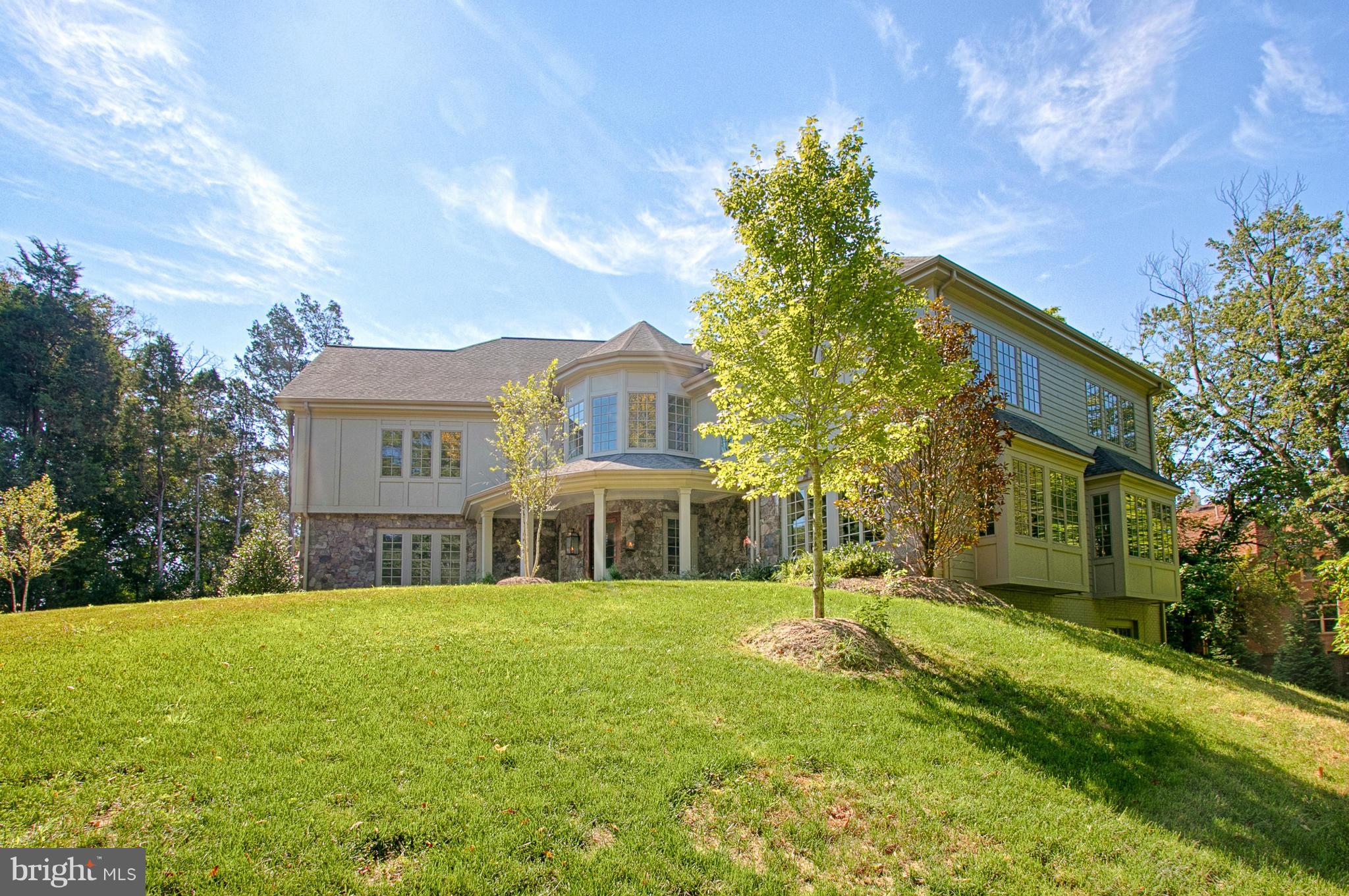 SALONA VILLAGE - Residential