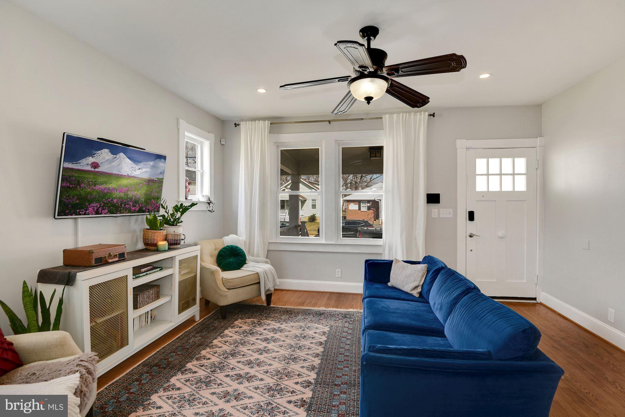 LAUREL - Residential