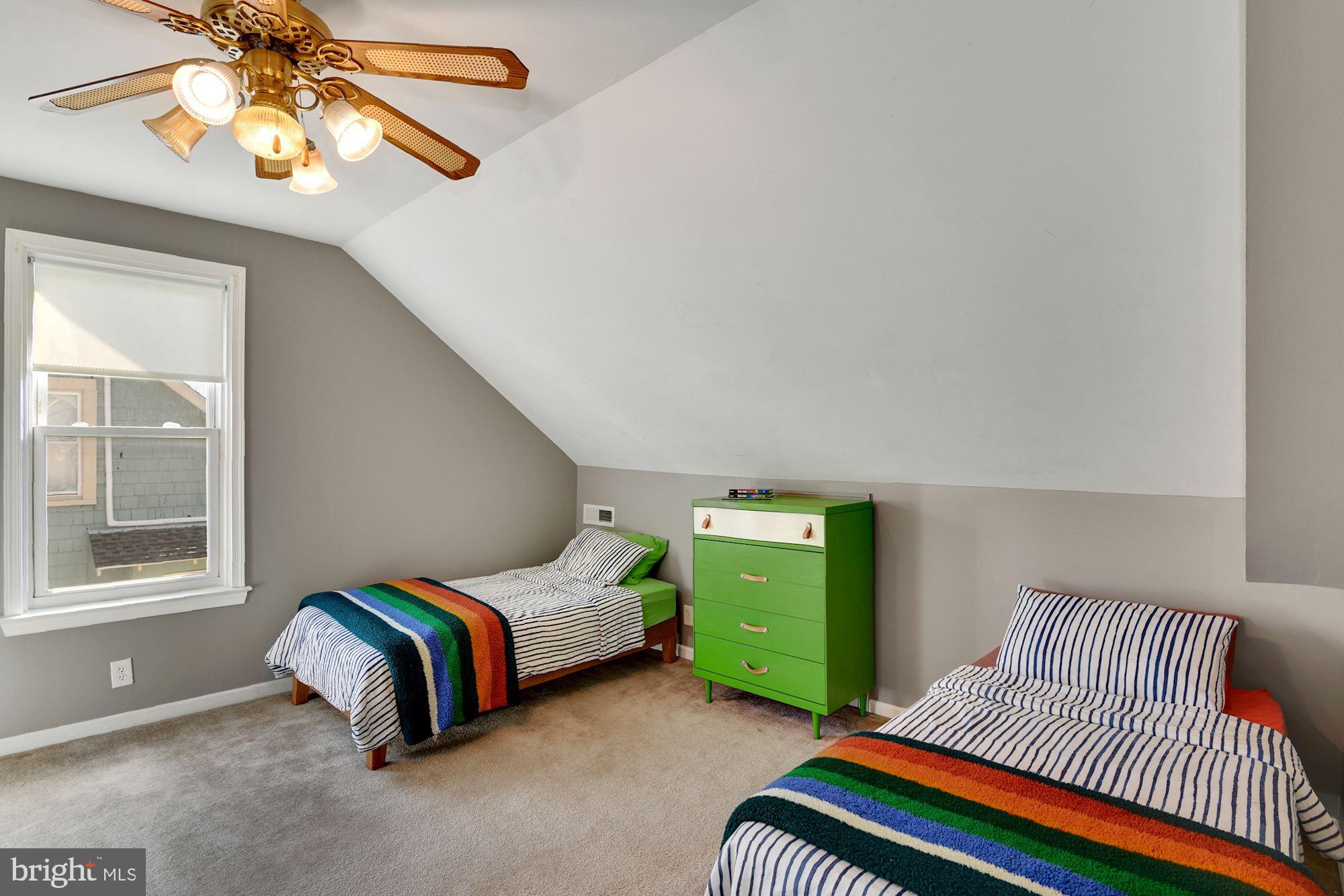 LAUREL - Residential