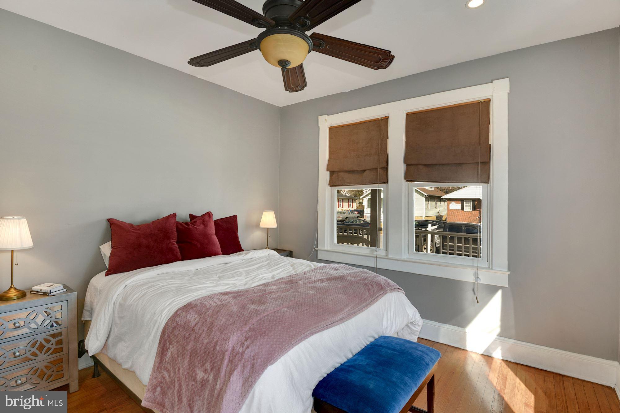 LAUREL - Residential