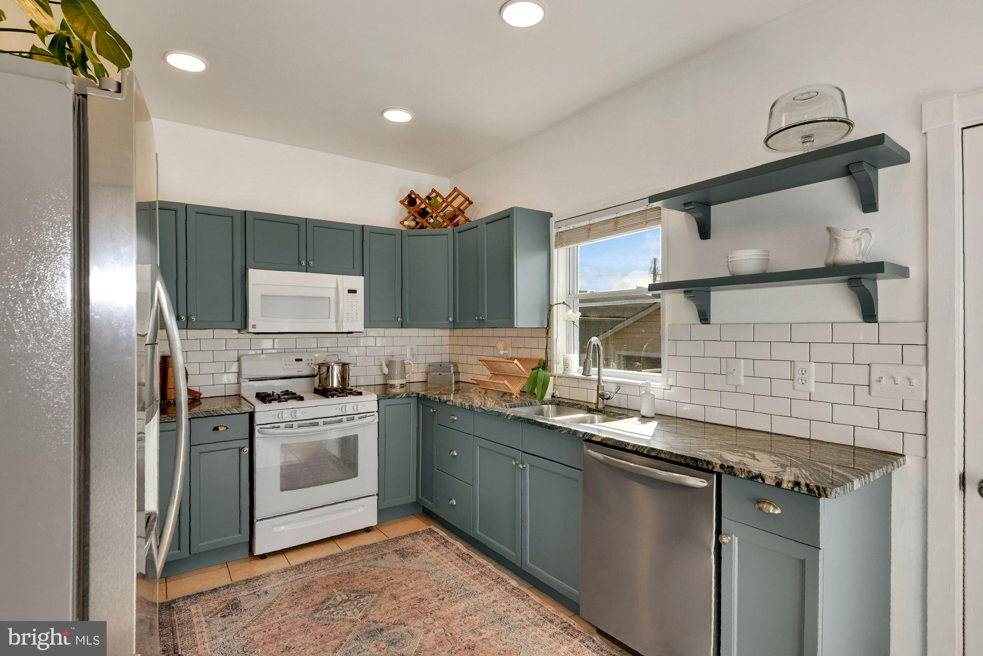 LAUREL - Residential