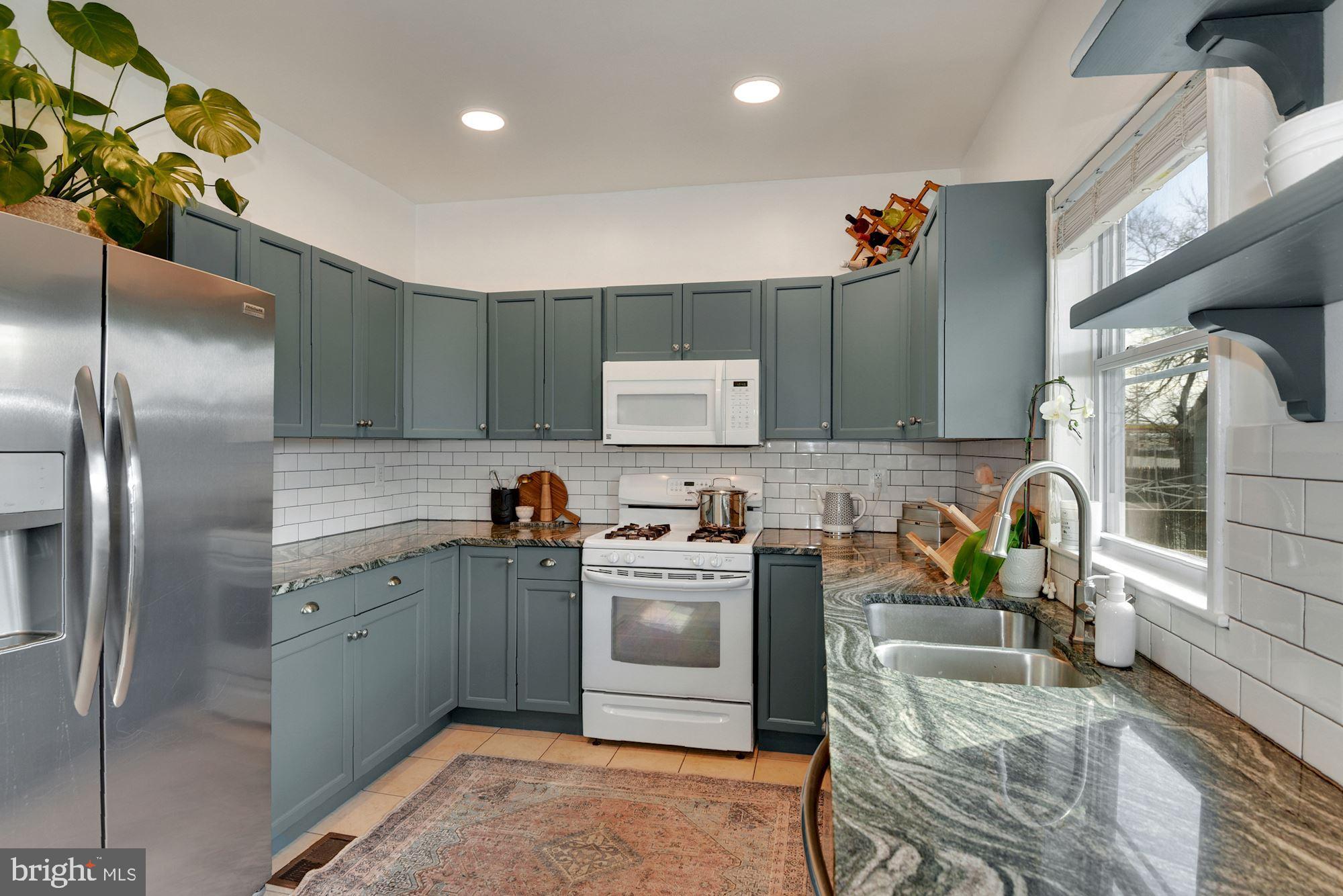 LAUREL - Residential