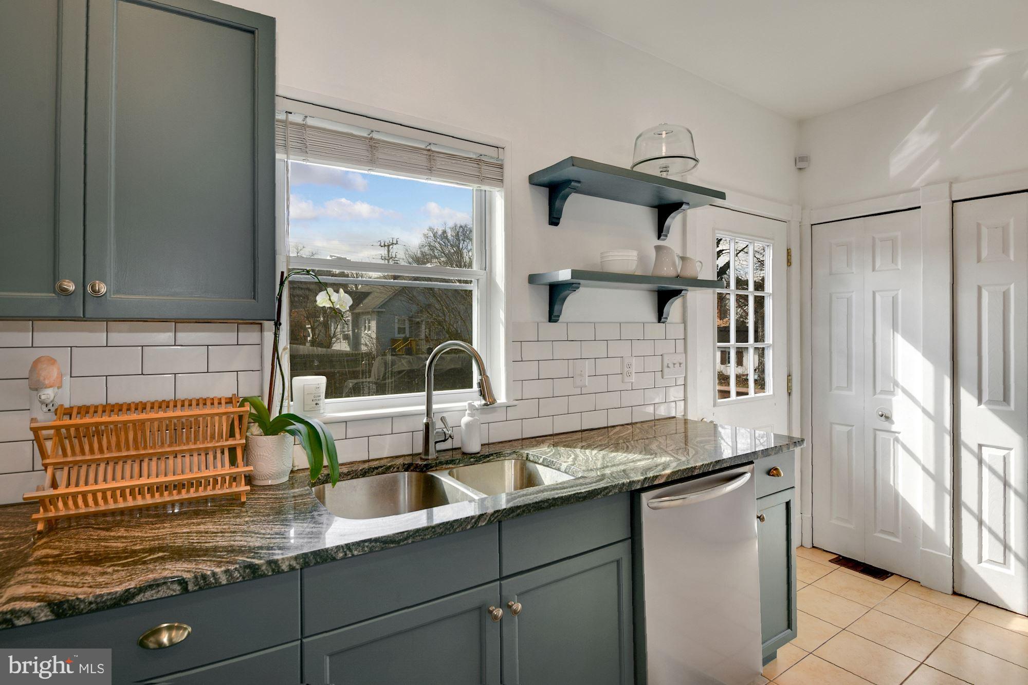 LAUREL - Residential