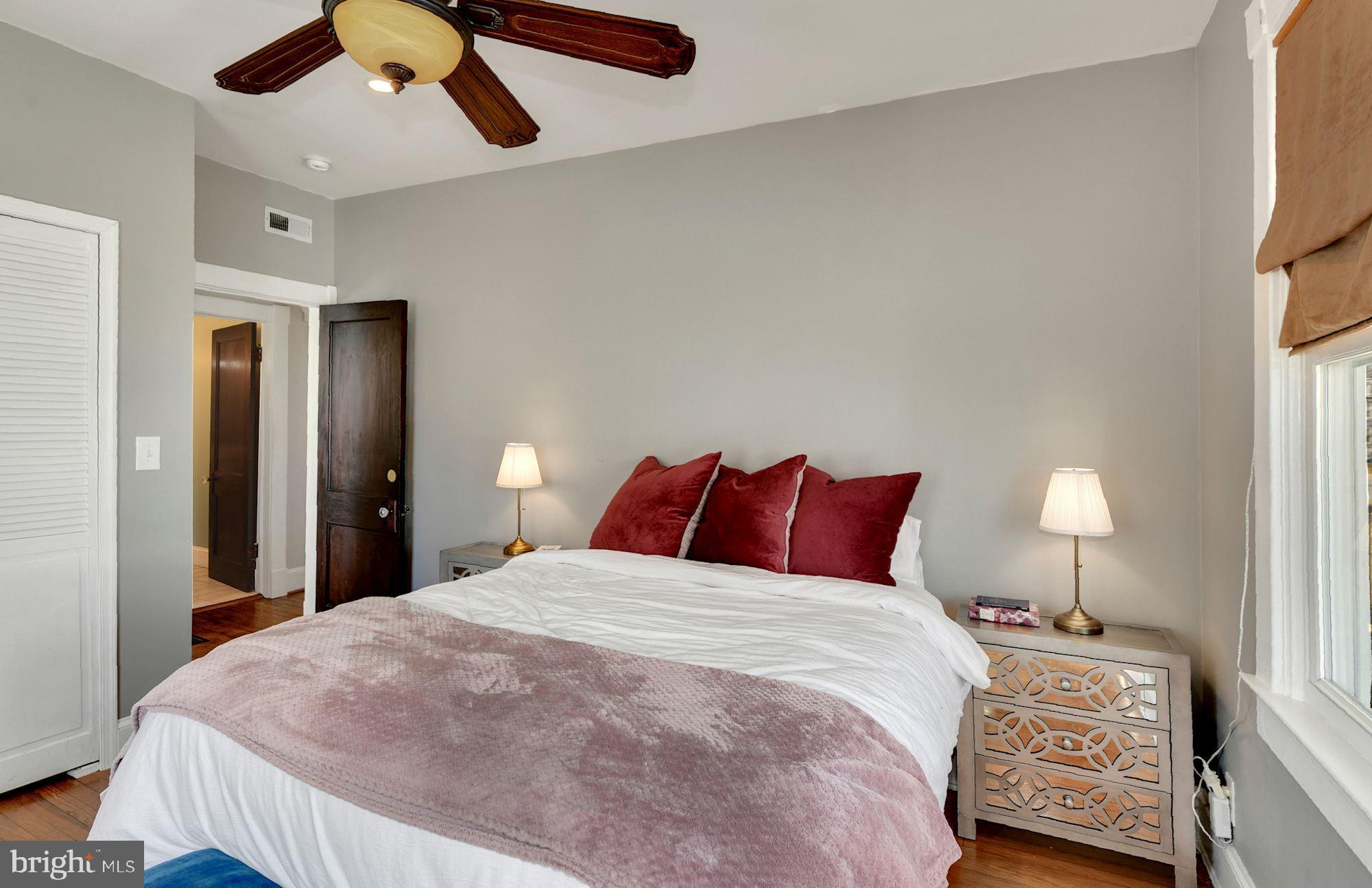 LAUREL - Residential