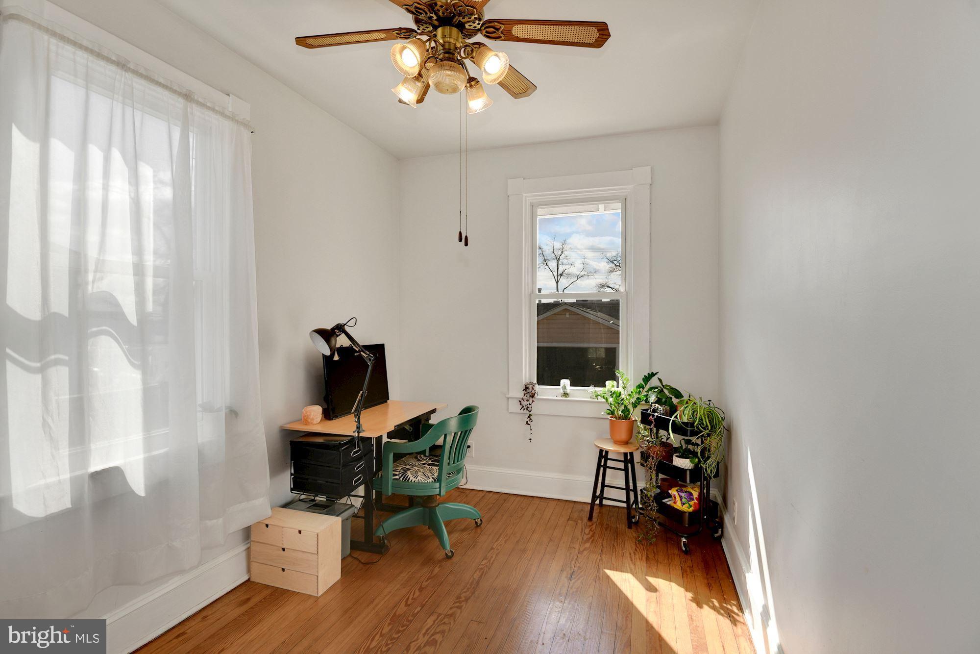 LAUREL - Residential