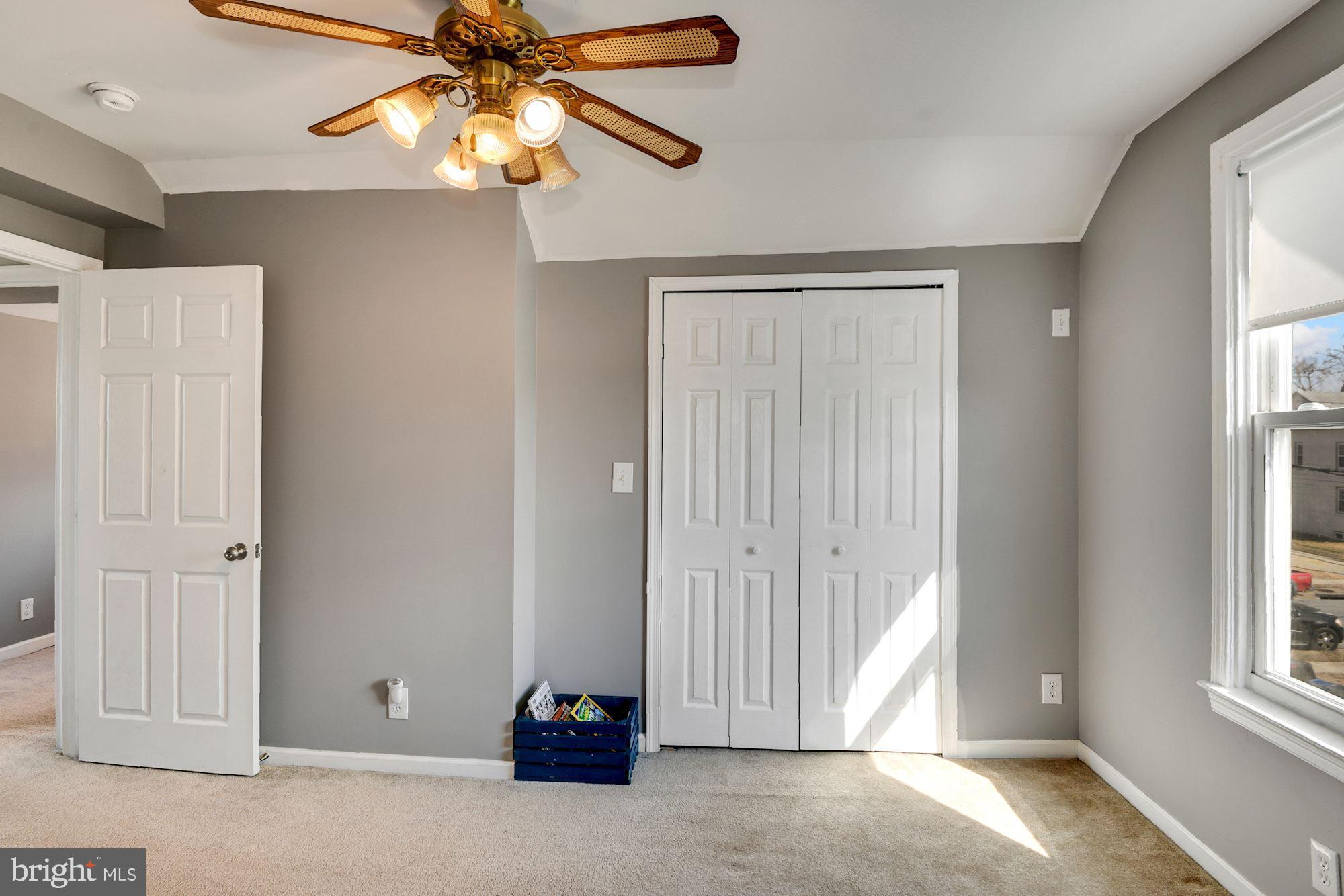 LAUREL - Residential