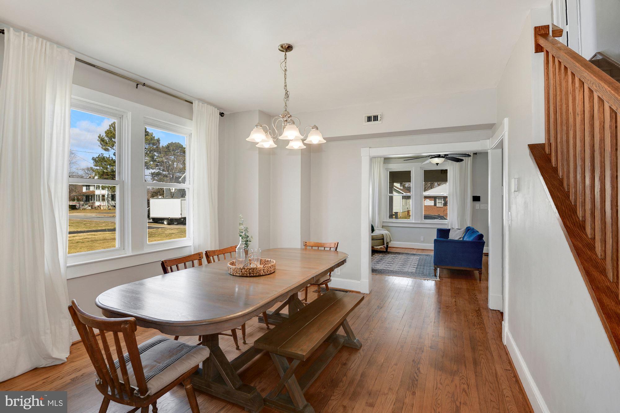 LAUREL - Residential