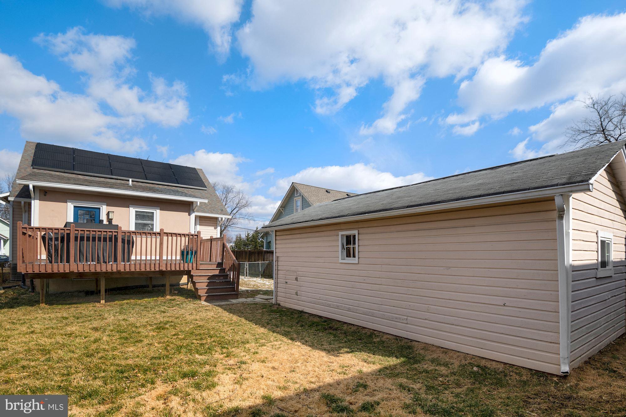 LAUREL - Residential