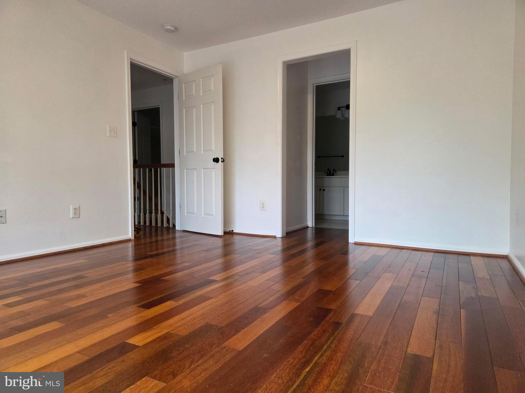 LINCOLN PARK - Residential Lease