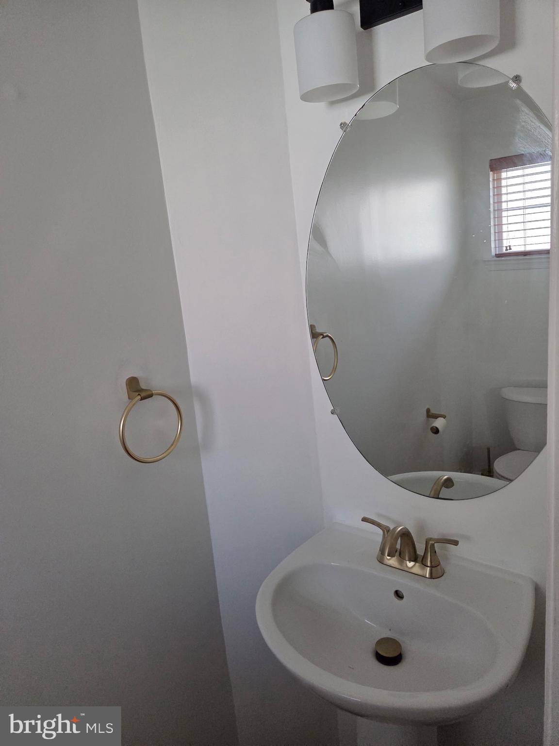 LINCOLN PARK - Residential Lease