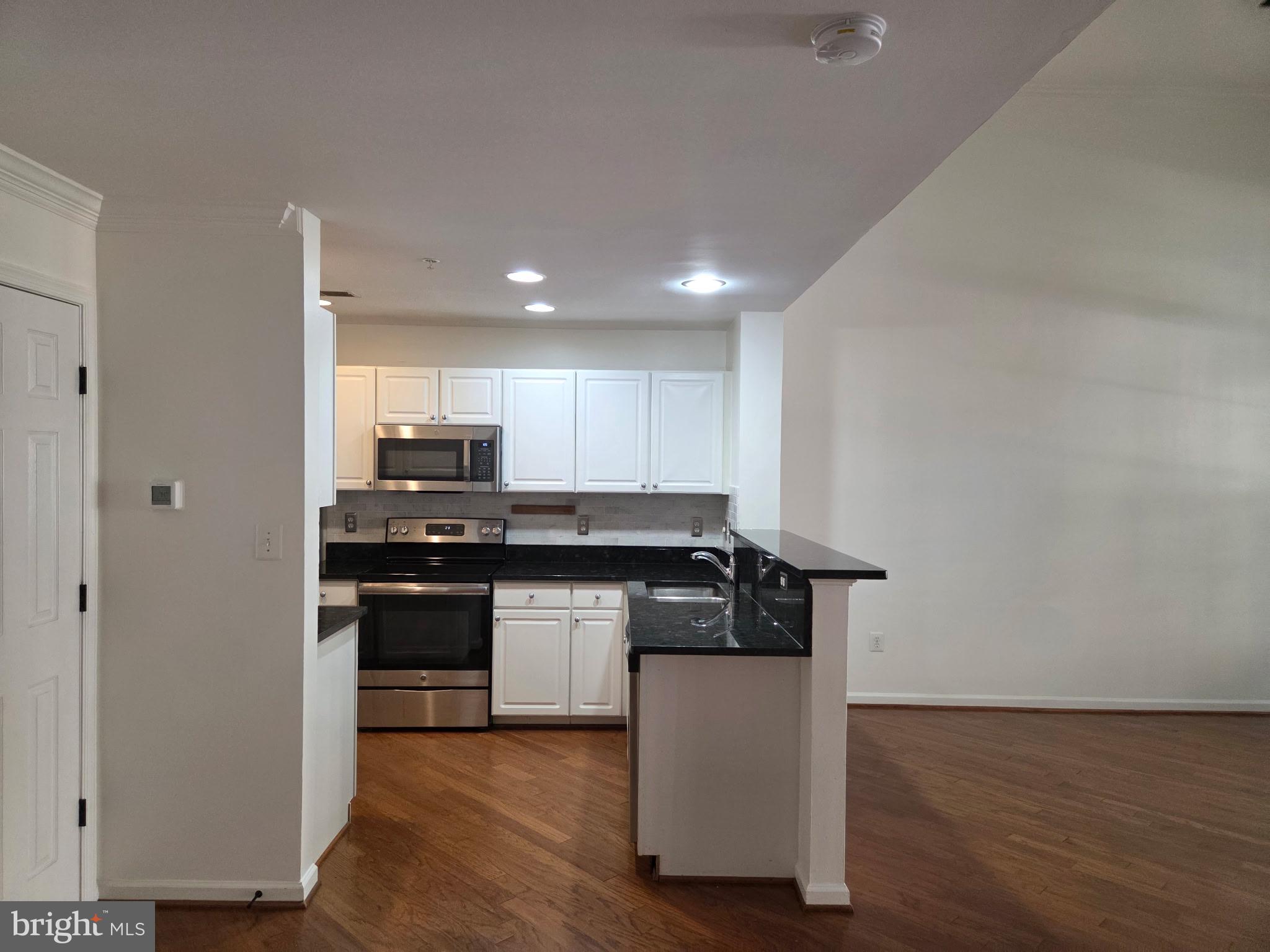 1930 CRESCENT PARK DRIVE 29A