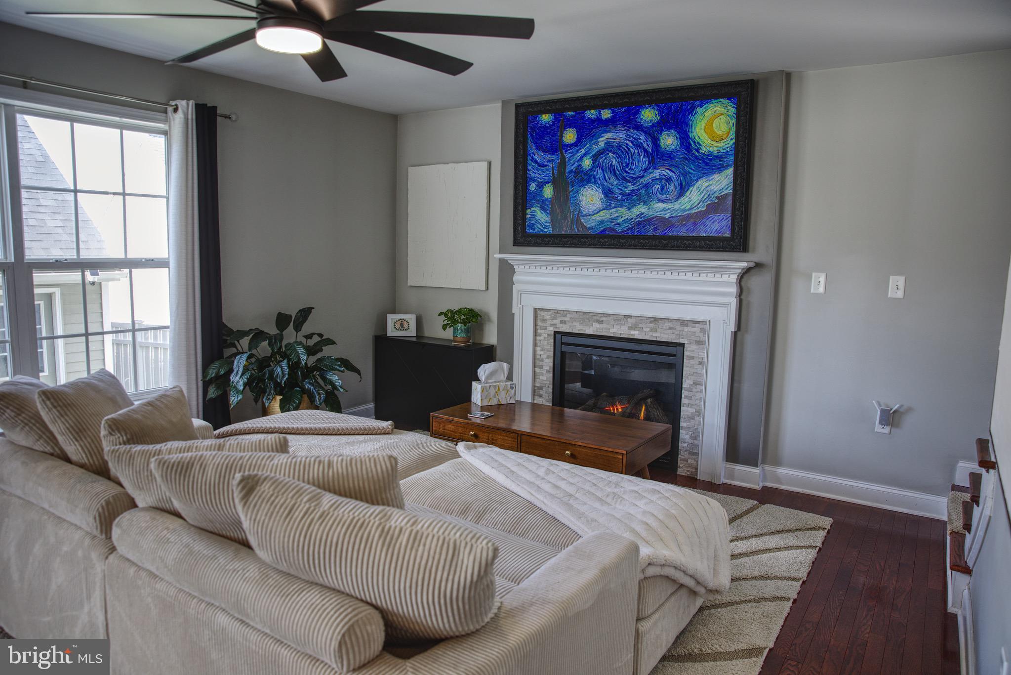 FLORIN HILL - Residential