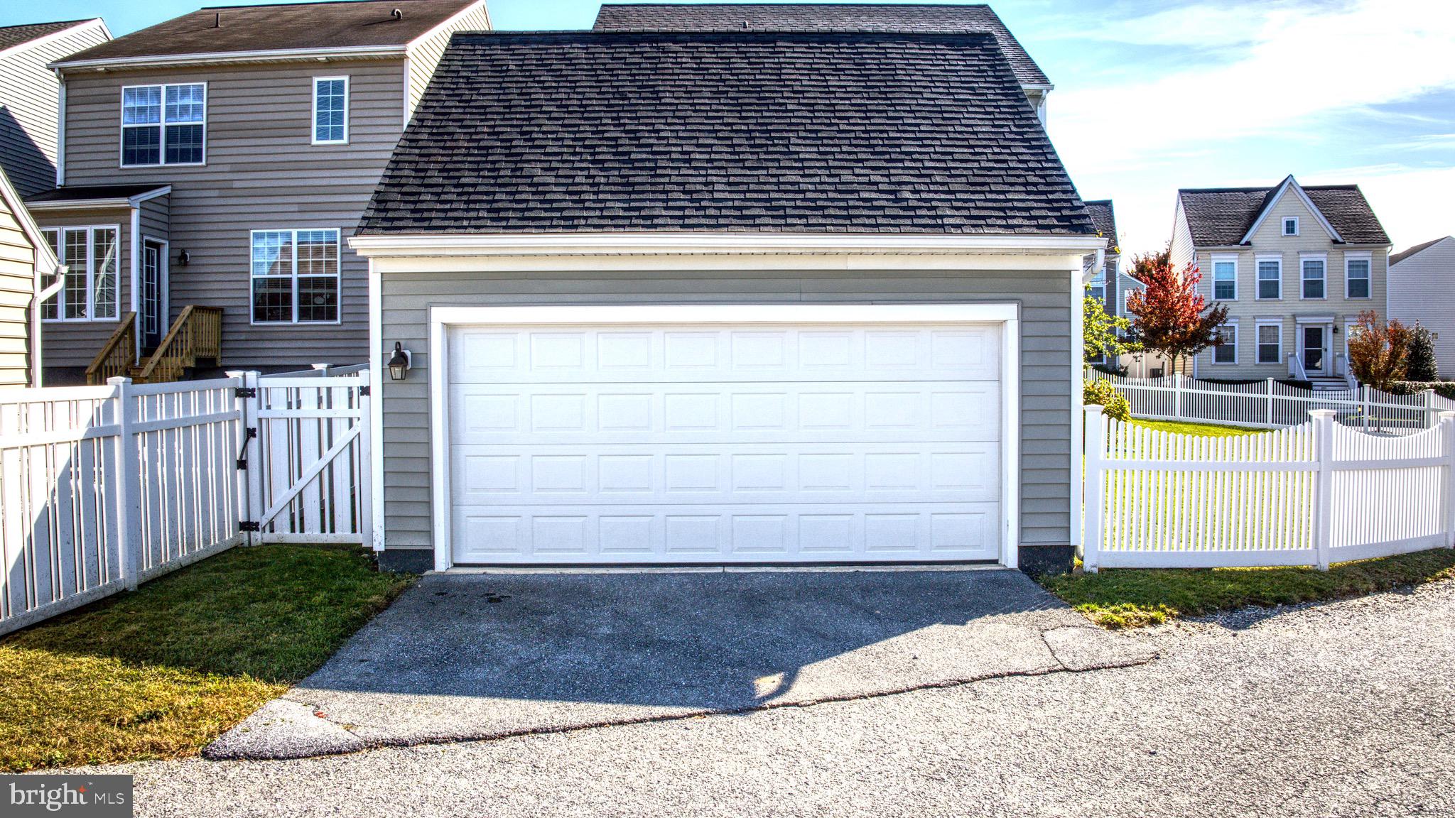 FLORIN HILL - Residential