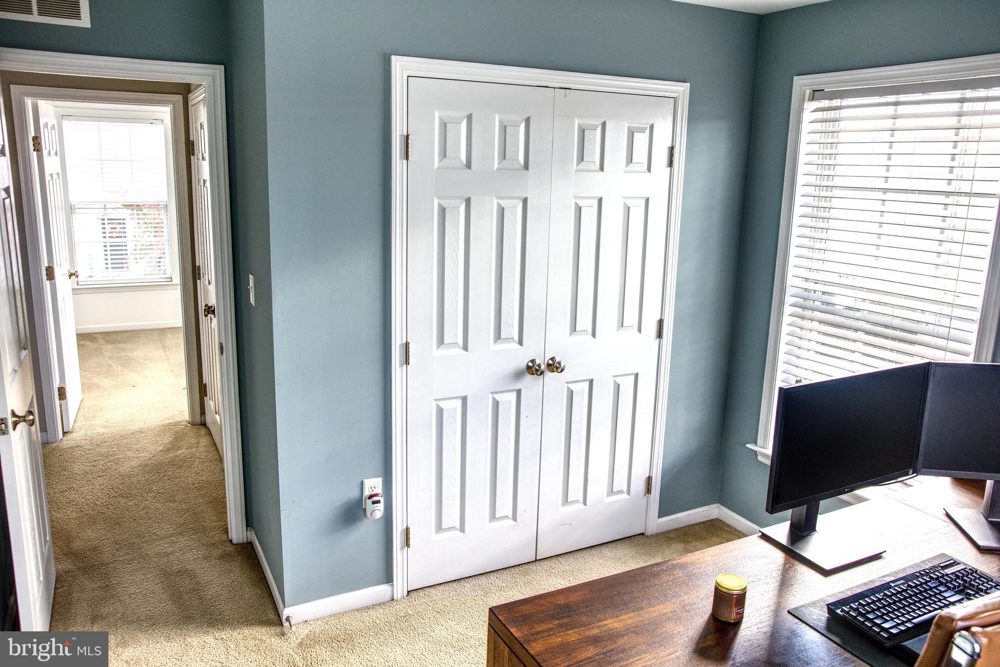 FLORIN HILL - Residential