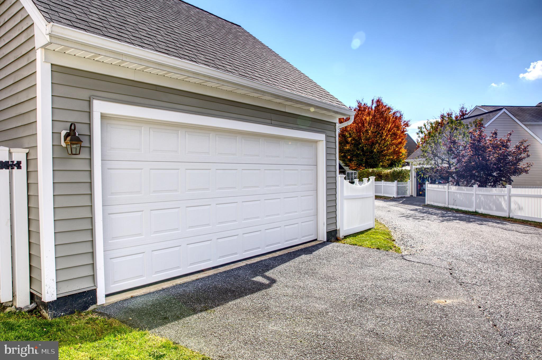 FLORIN HILL - Residential