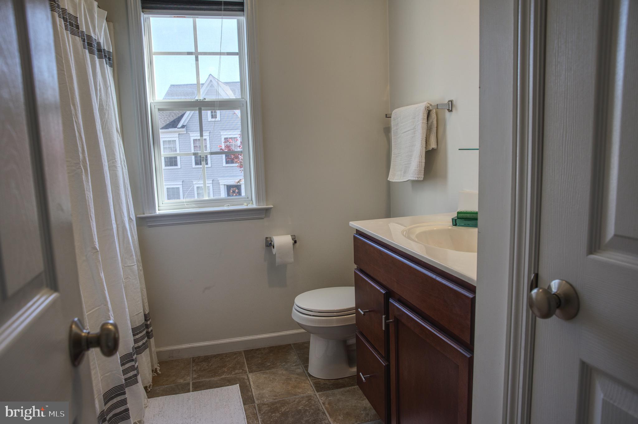 FLORIN HILL - Residential