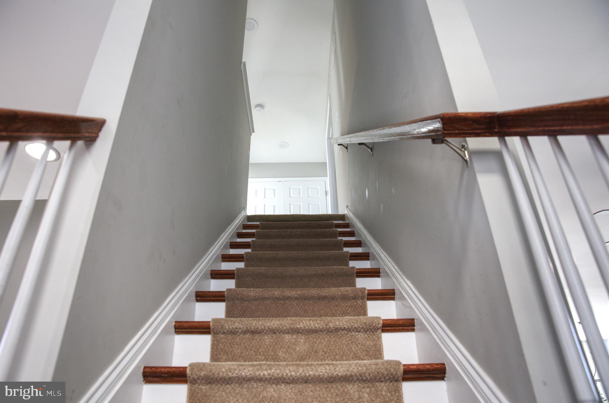 FLORIN HILL - Residential