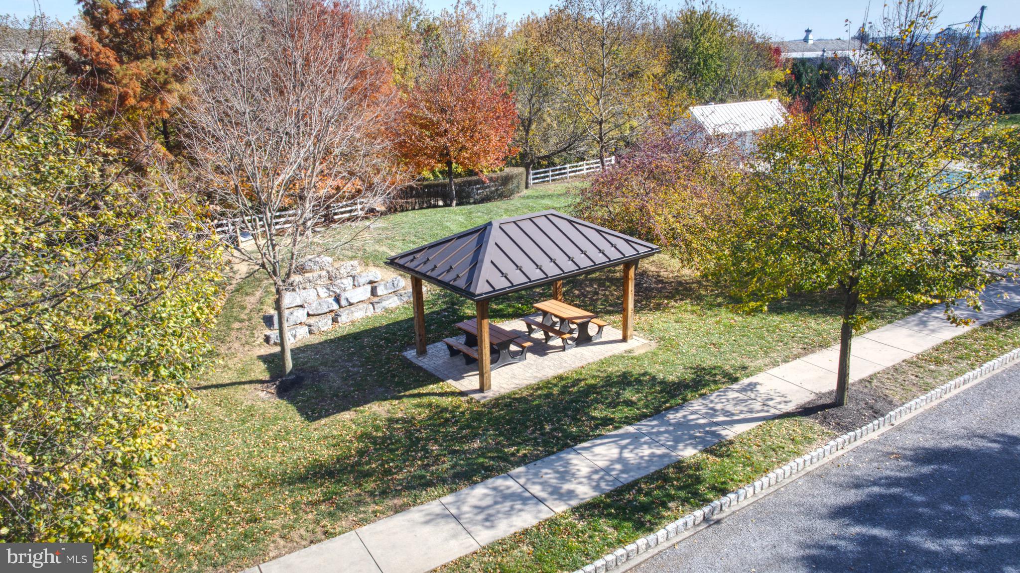 FLORIN HILL - Residential