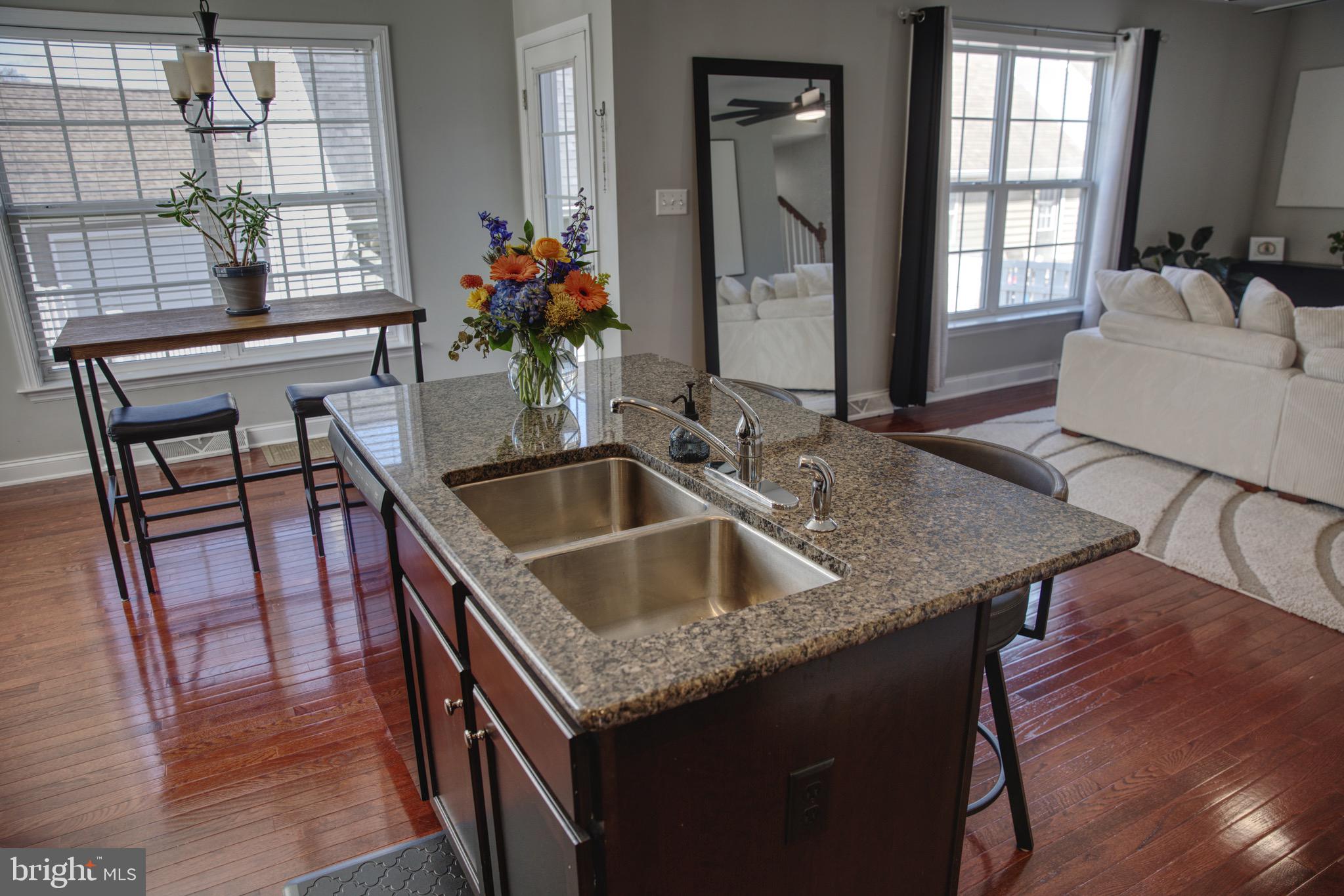 FLORIN HILL - Residential