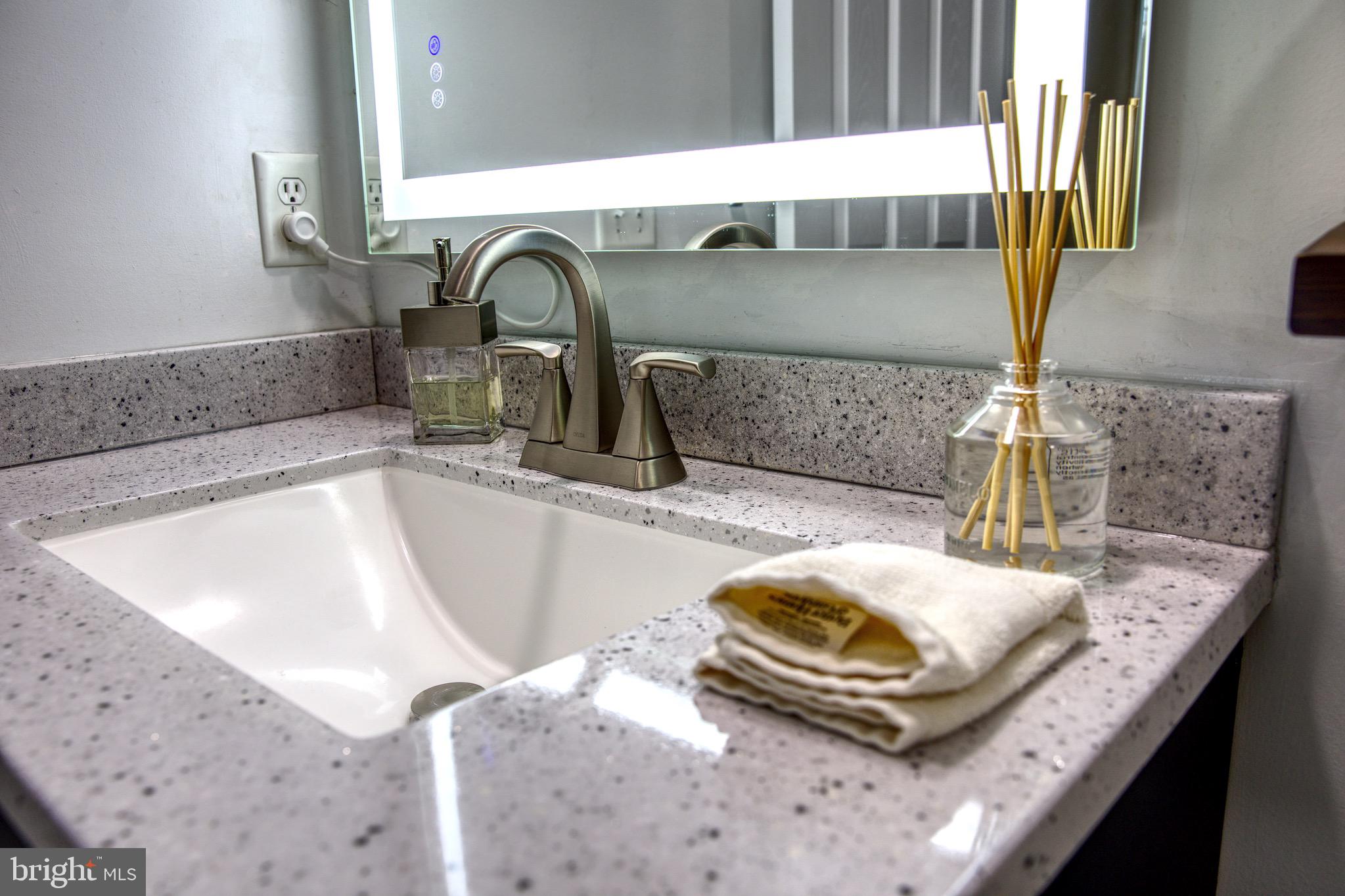 FLORIN HILL - Residential