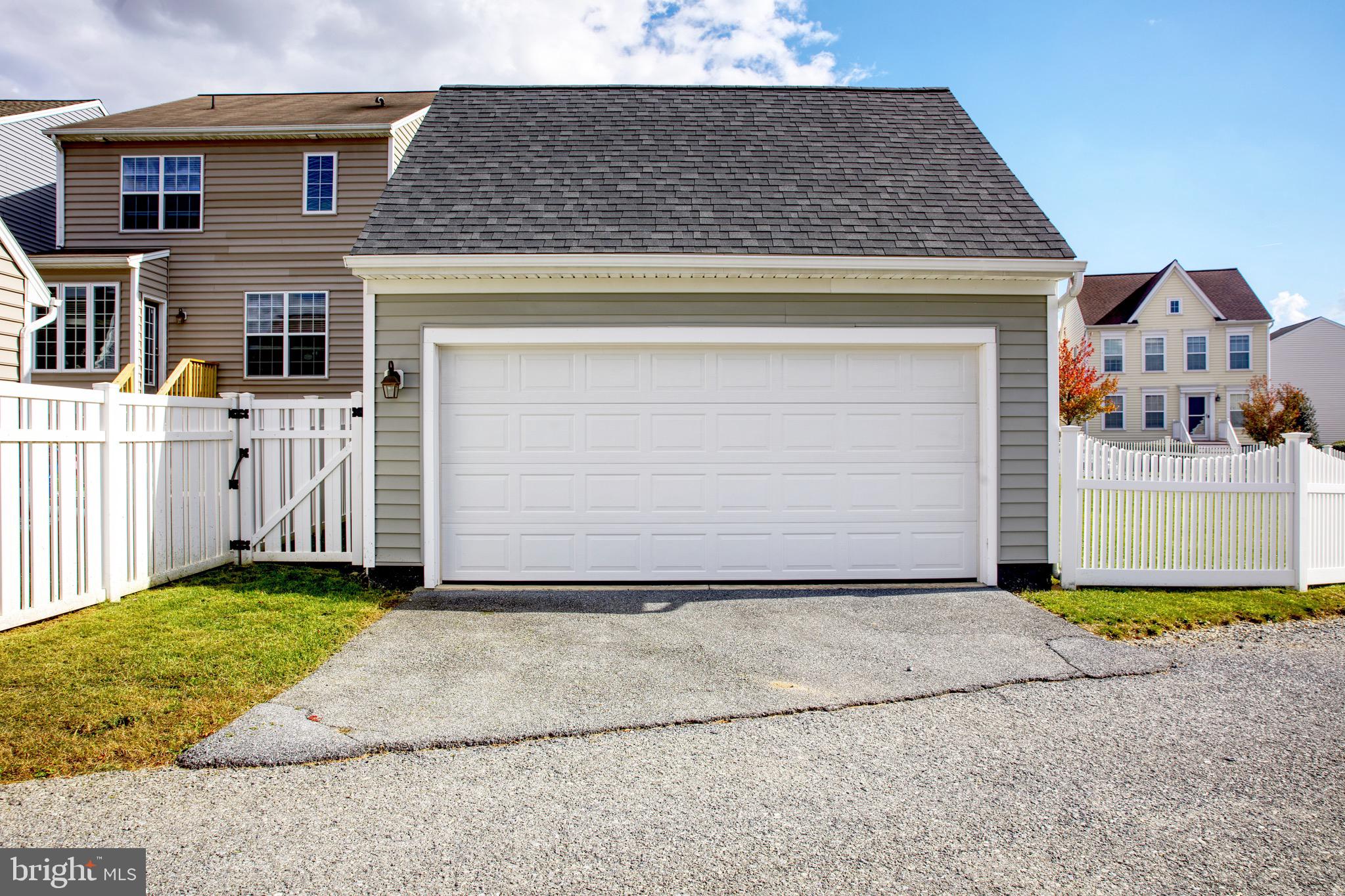 FLORIN HILL - Residential