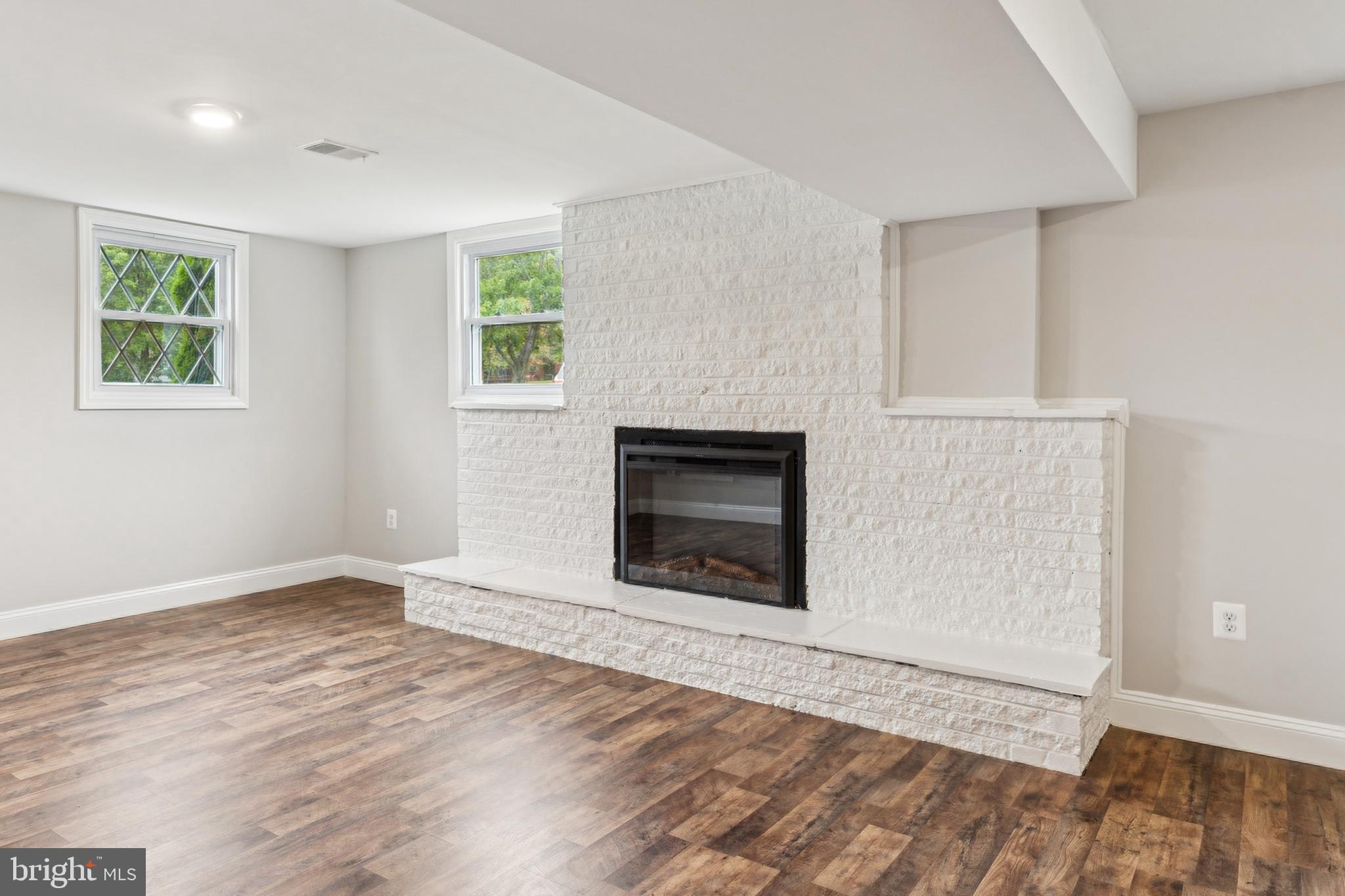 LAZY ACRES - Residential