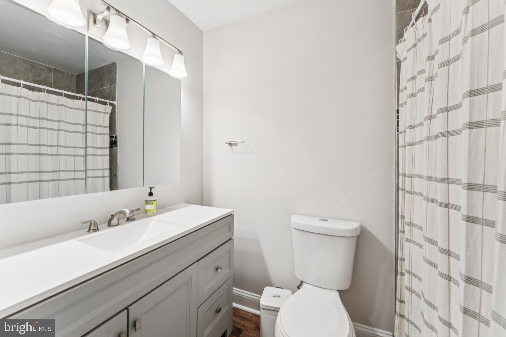 LAZY ACRES - Residential