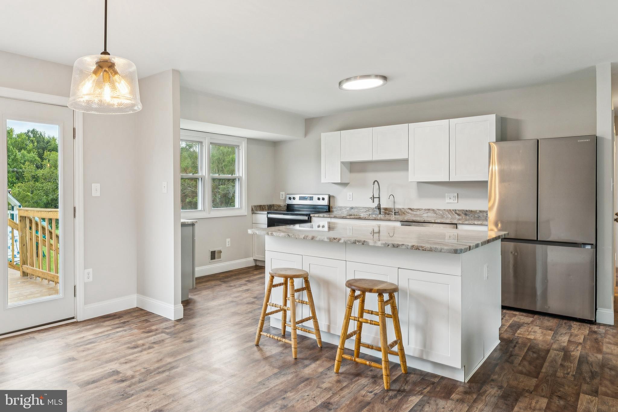 LAZY ACRES - Residential