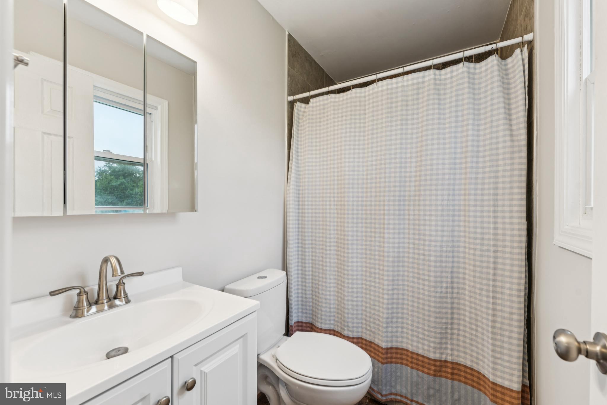 LAZY ACRES - Residential