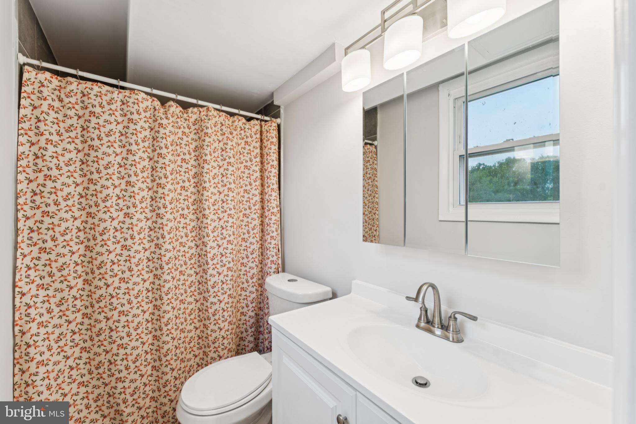 LAZY ACRES - Residential