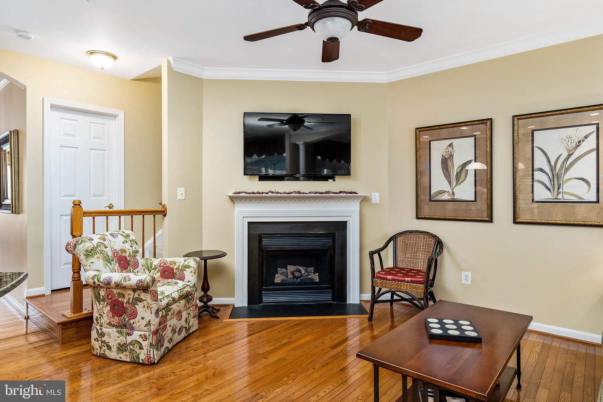 SOUTH RIVER COLONY - Residential