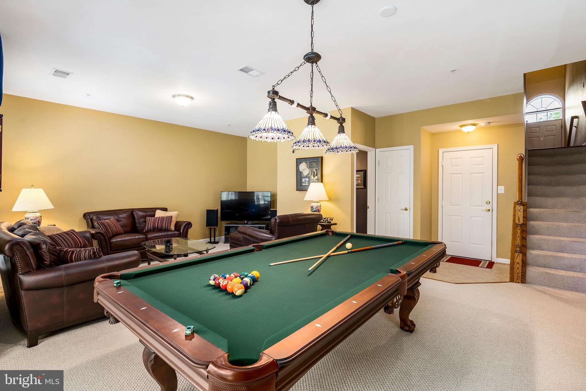 SOUTH RIVER COLONY - Residential