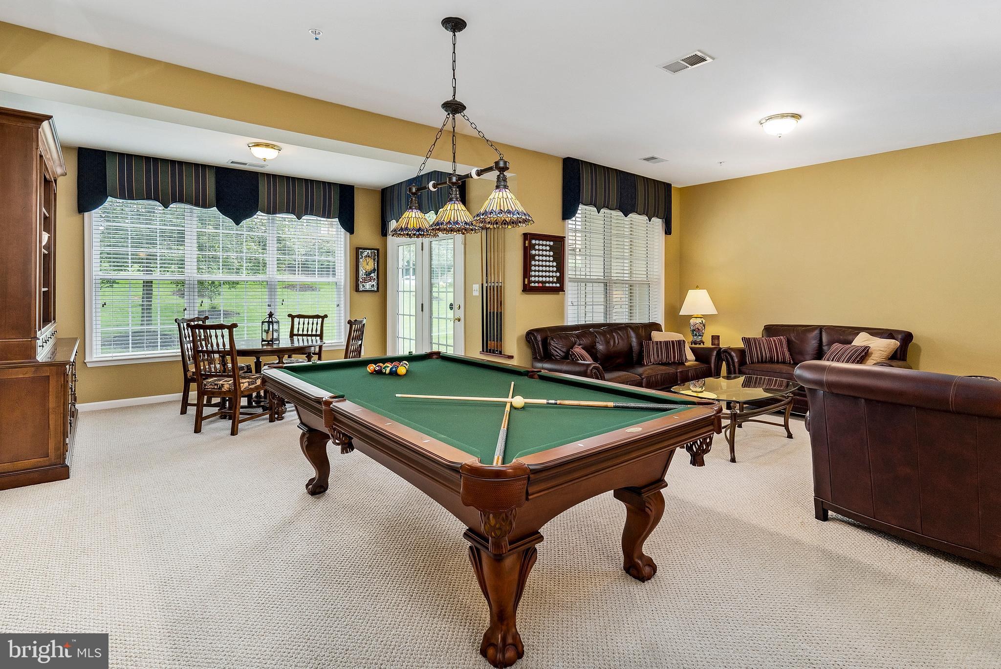 SOUTH RIVER COLONY - Residential