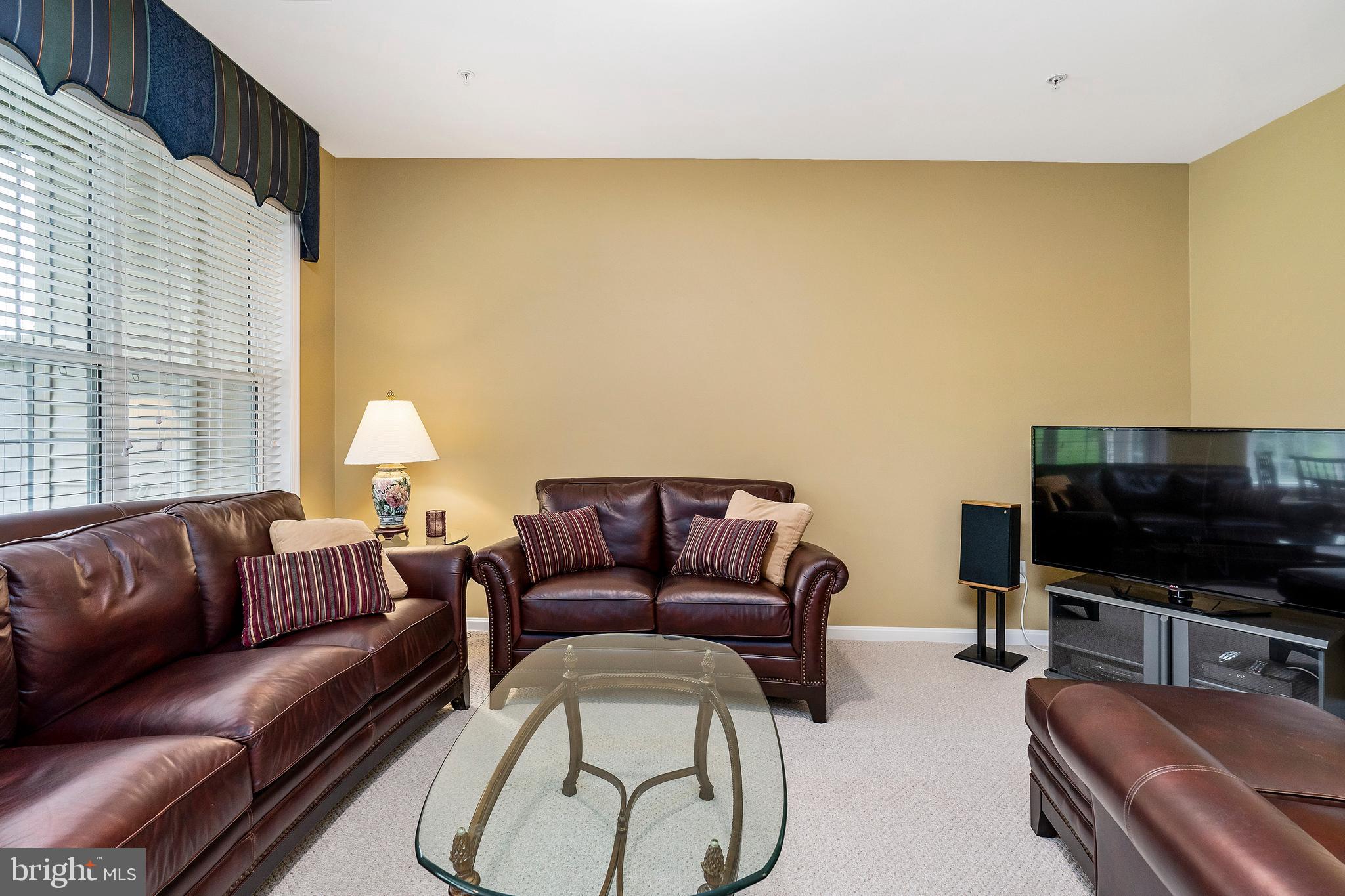 SOUTH RIVER COLONY - Residential