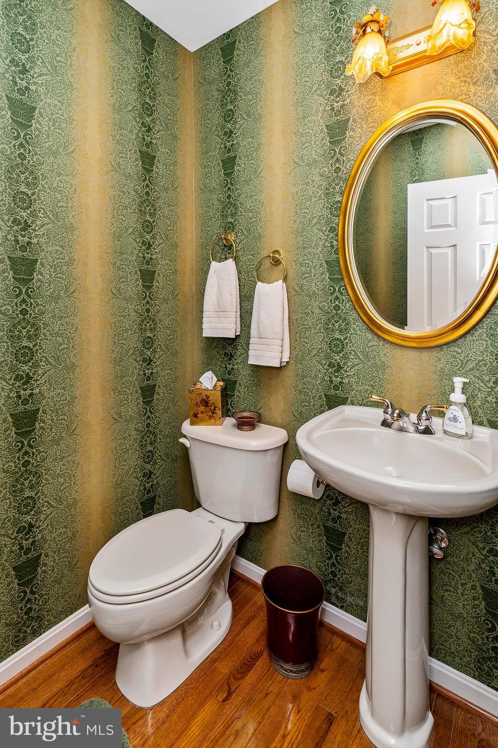 SOUTH RIVER COLONY - Residential