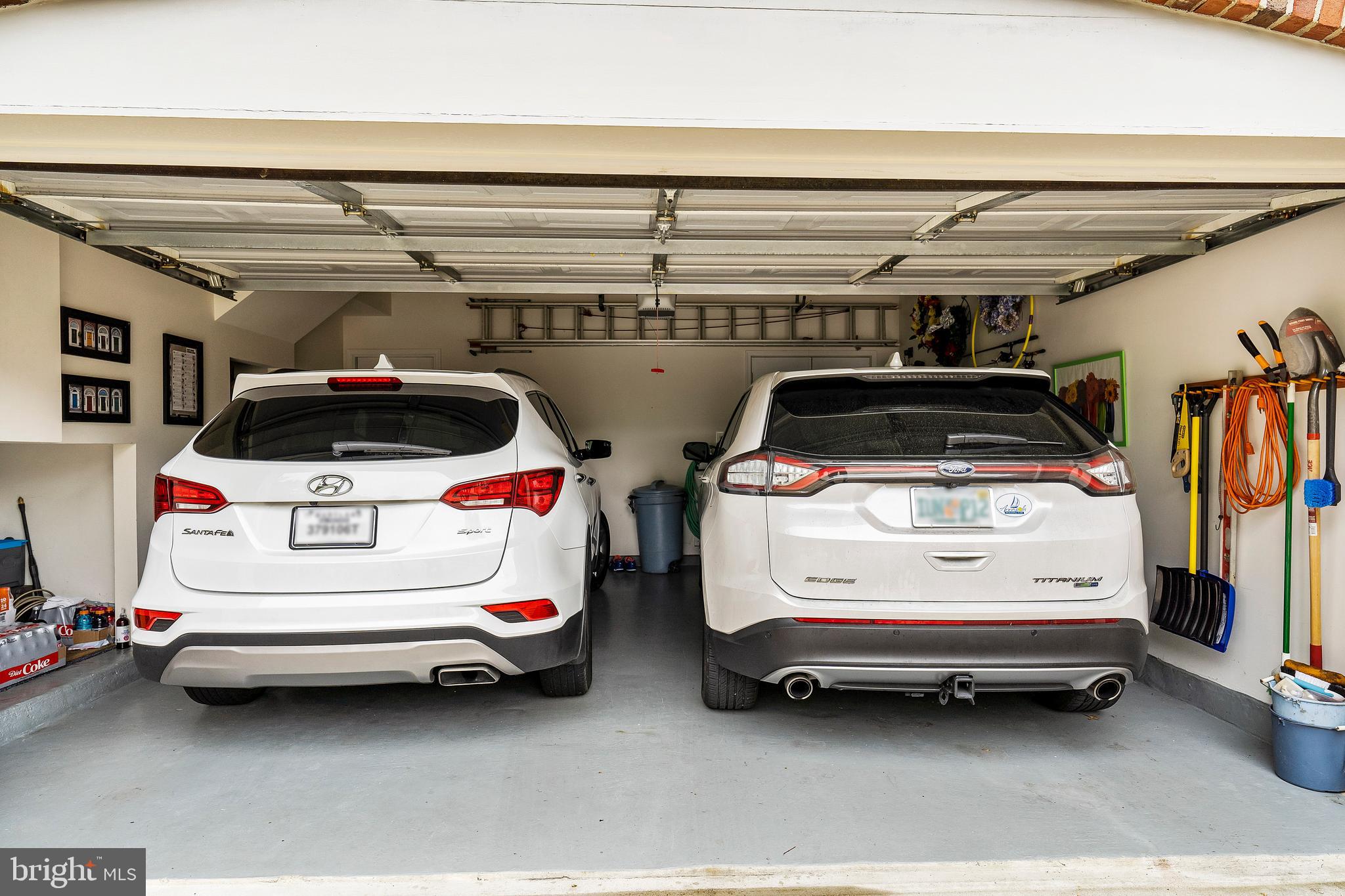 SOUTH RIVER COLONY - Residential