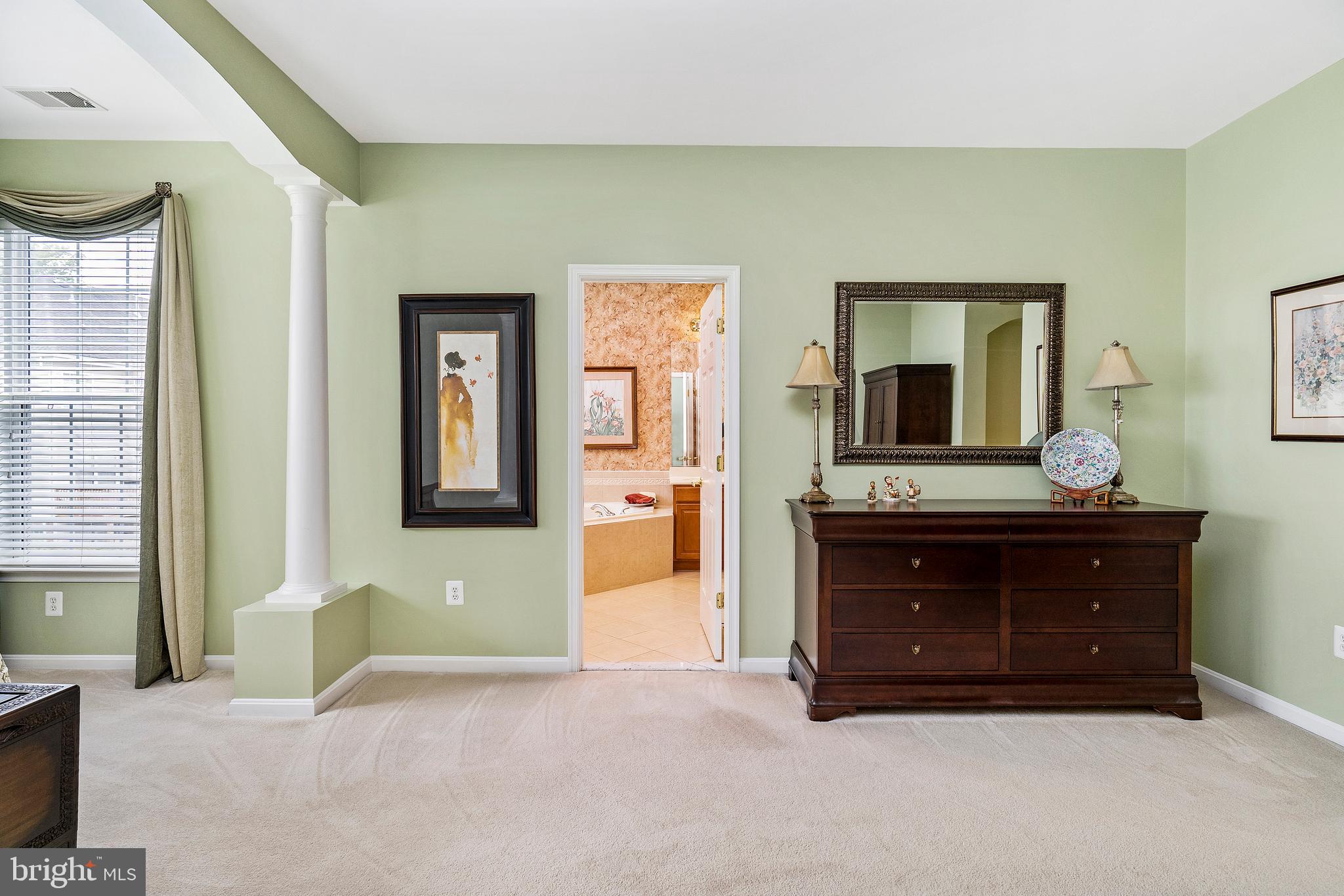 SOUTH RIVER COLONY - Residential