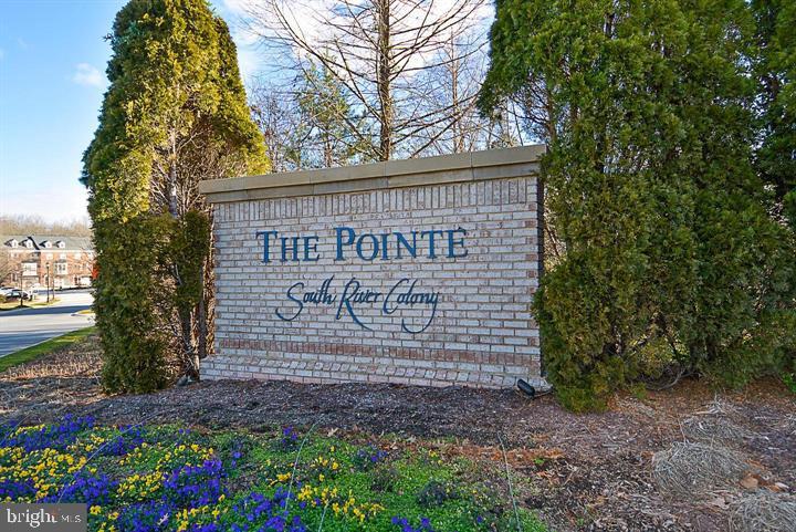 SOUTH RIVER COLONY - Residential