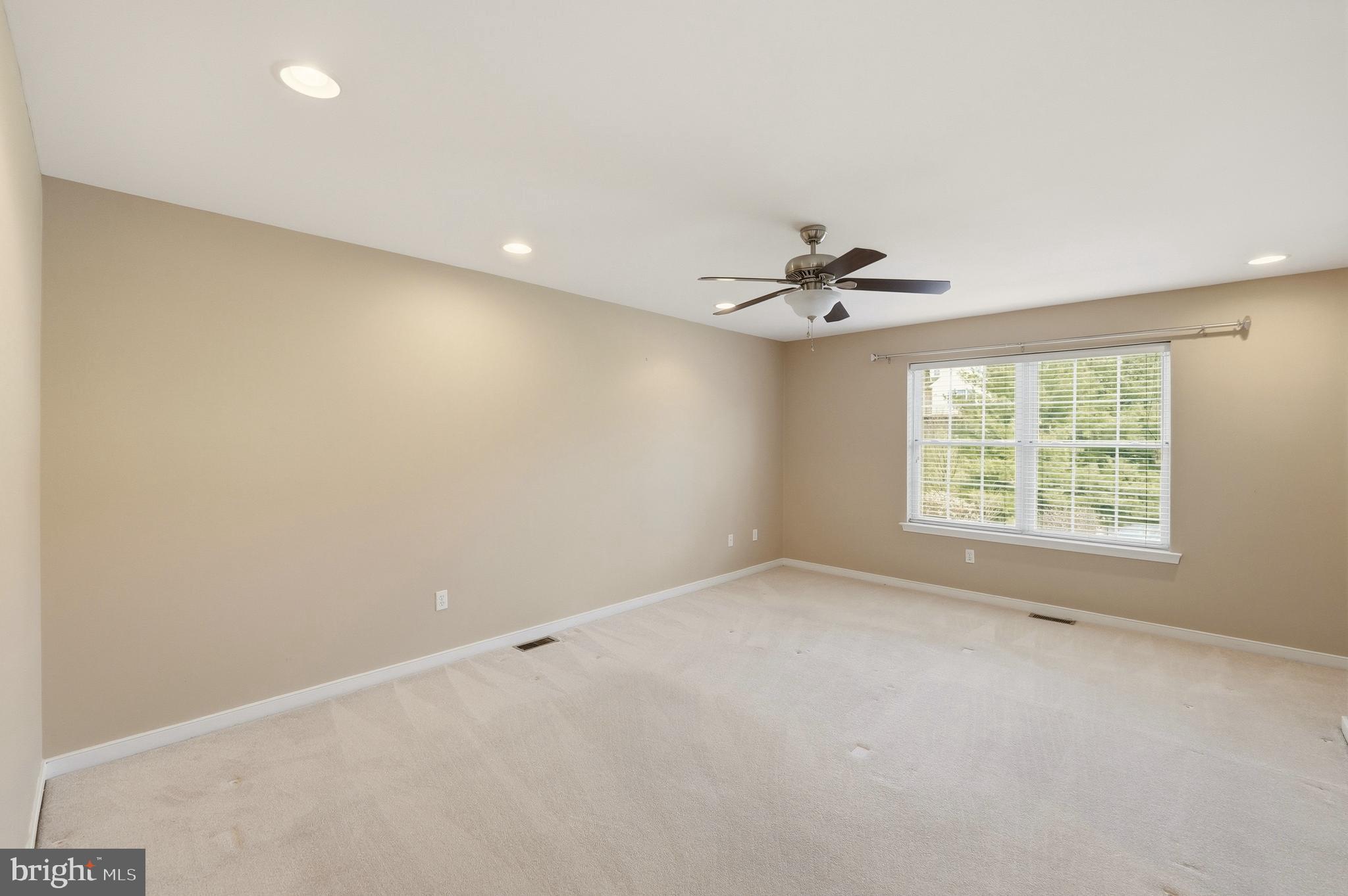 PENNS MEADOW - Residential