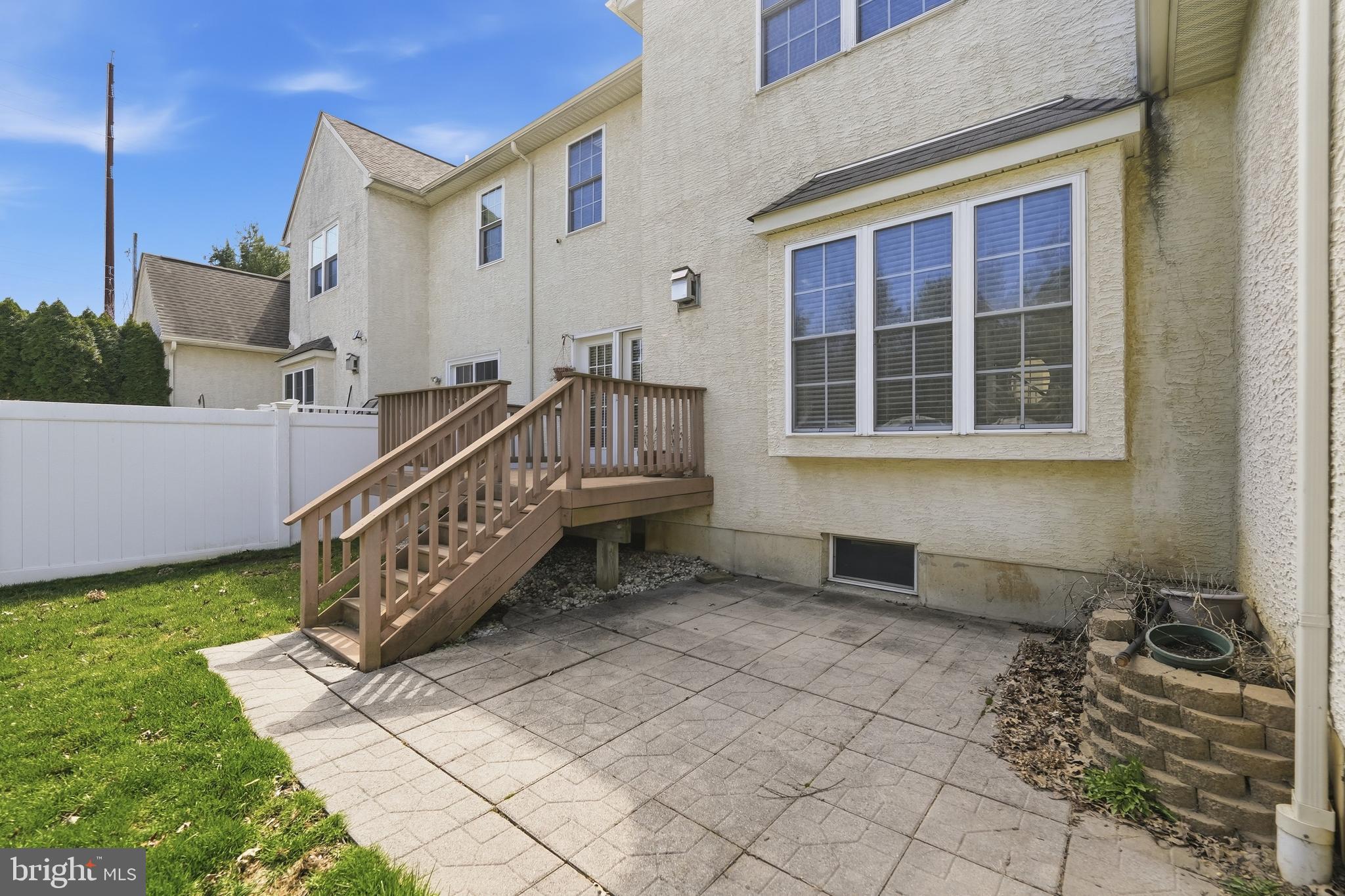 PENNS MEADOW - Residential