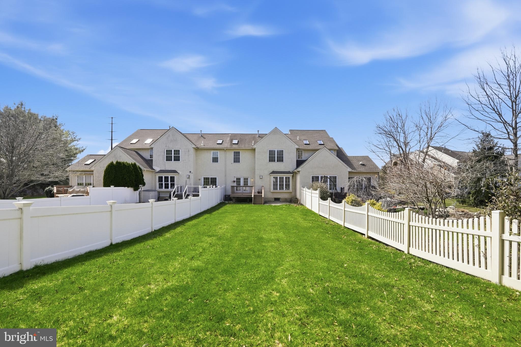 PENNS MEADOW - Residential