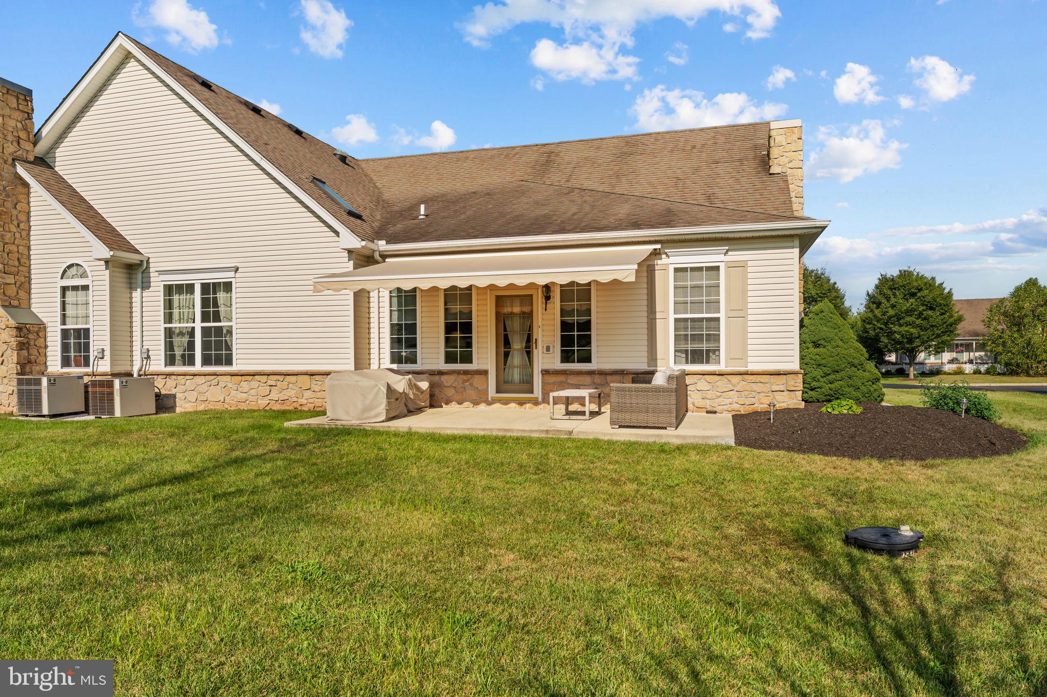 1063 BORDEAUX LANE
