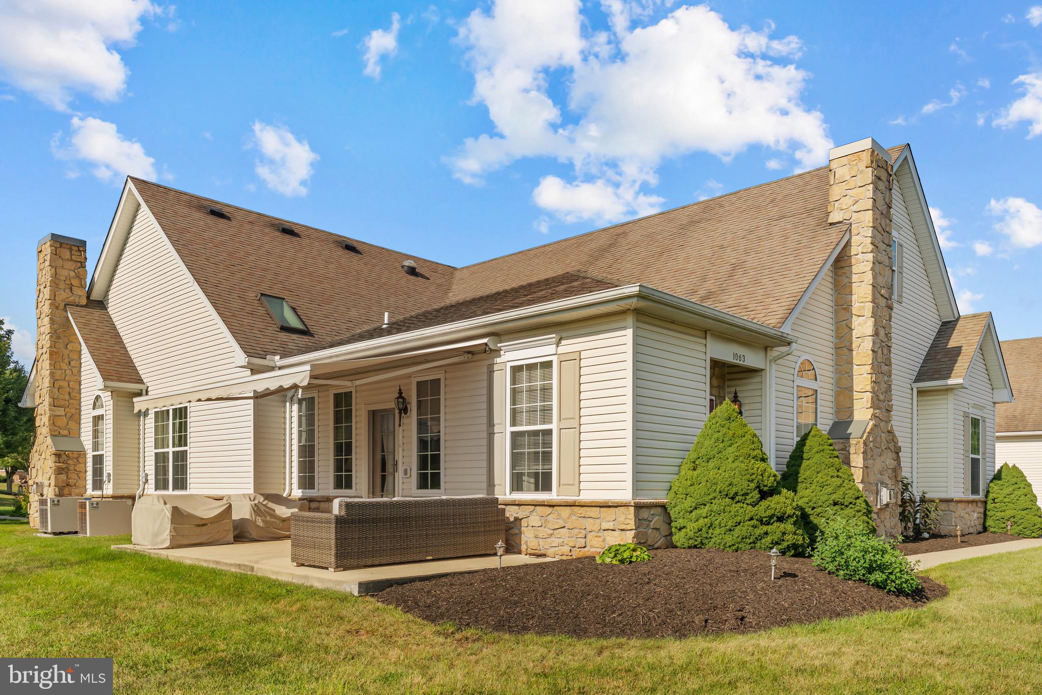 1063 BORDEAUX LANE