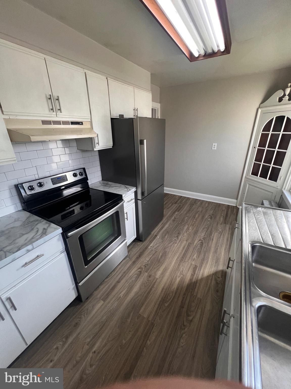 HAMPSTEAD - Residential Lease