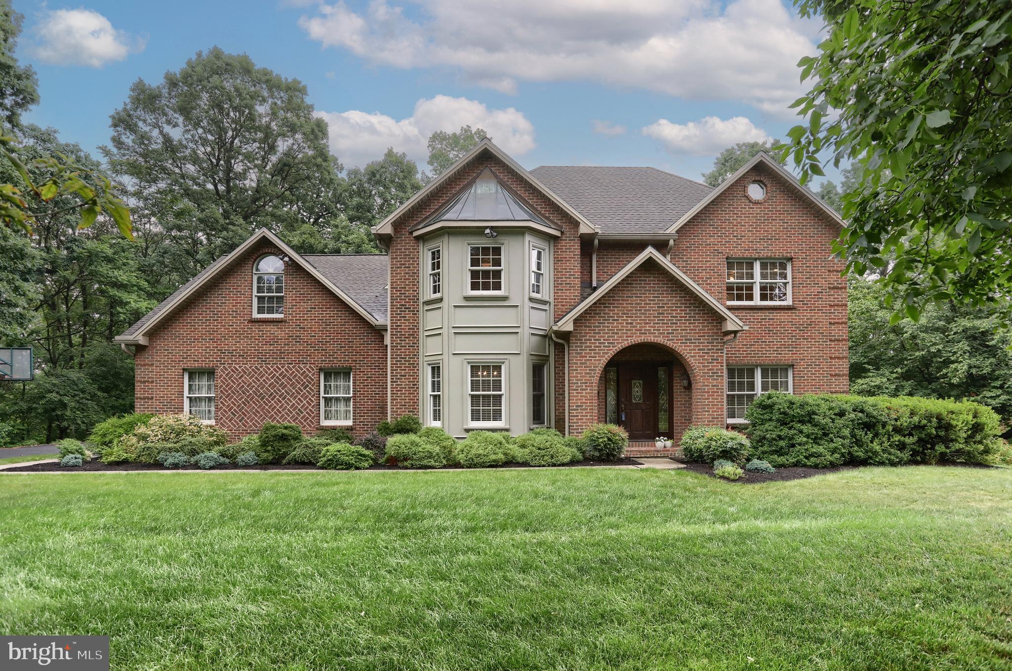 HEIGHTS OF GREENBRIAR - Residential