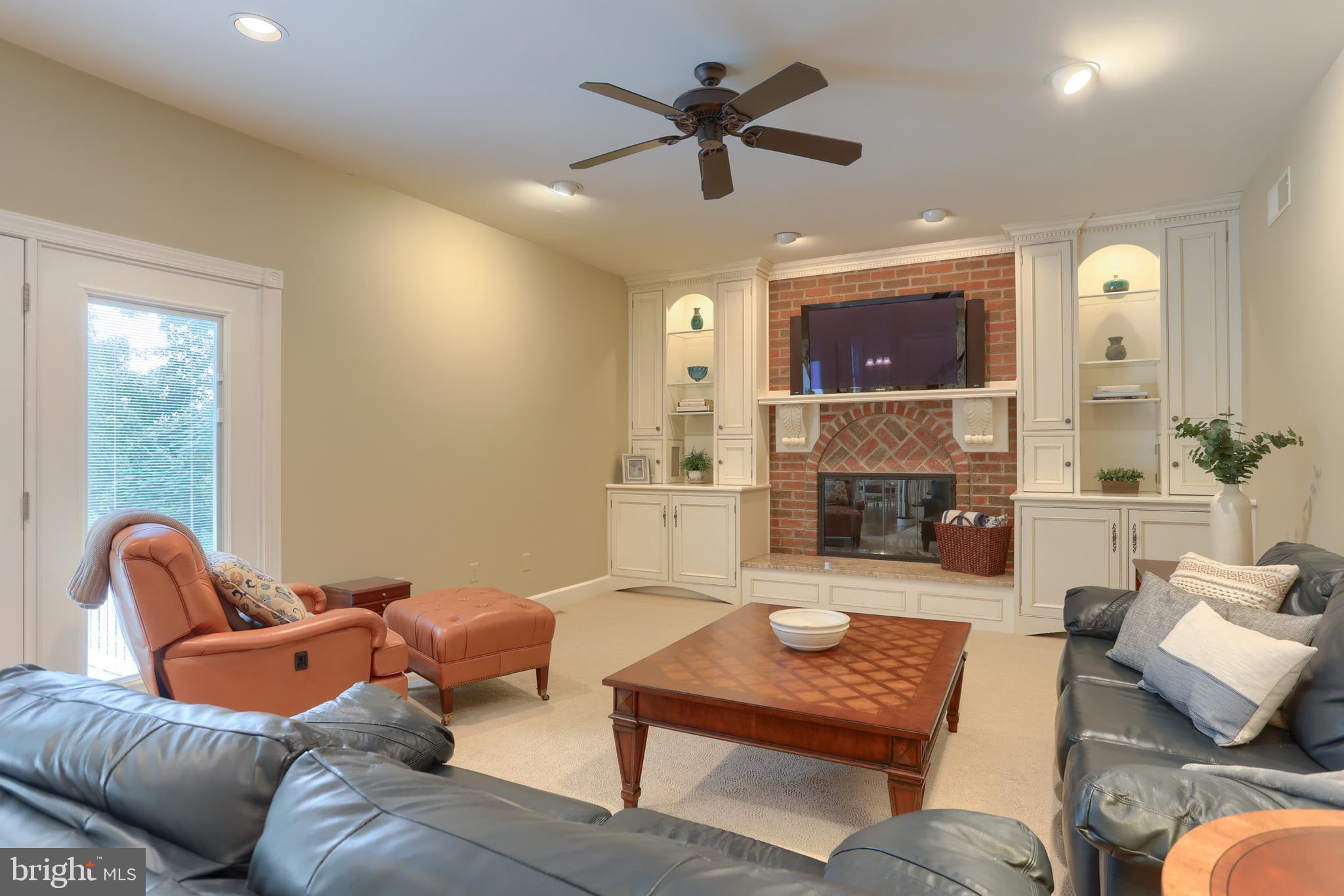 HEIGHTS OF GREENBRIAR - Residential