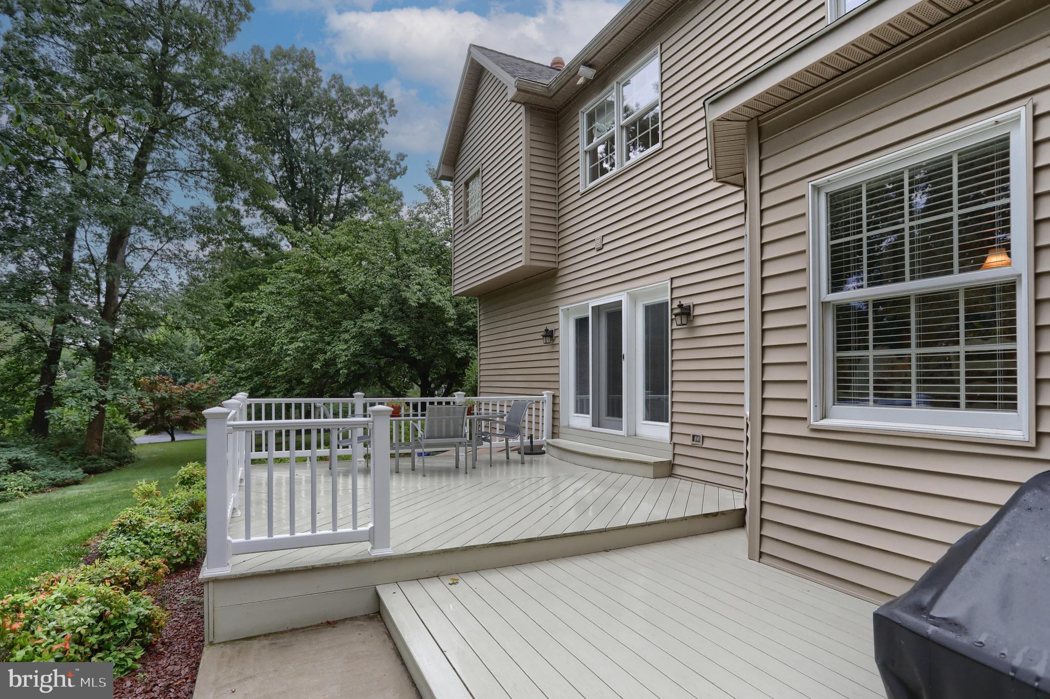 HEIGHTS OF GREENBRIAR - Residential
