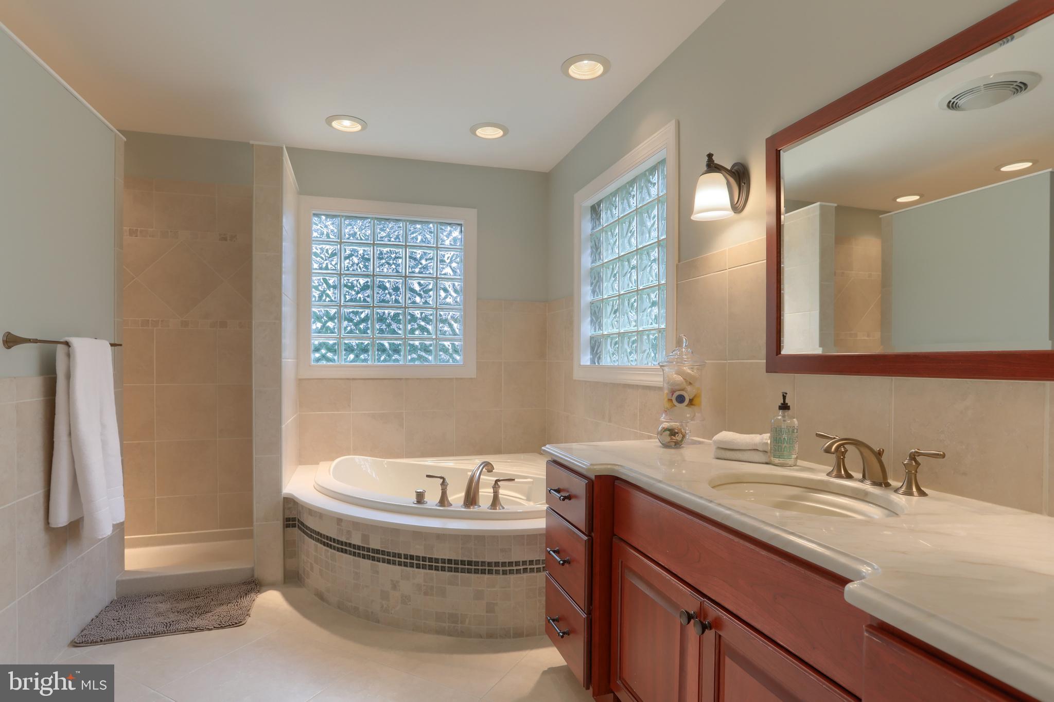 HEIGHTS OF GREENBRIAR - Residential
