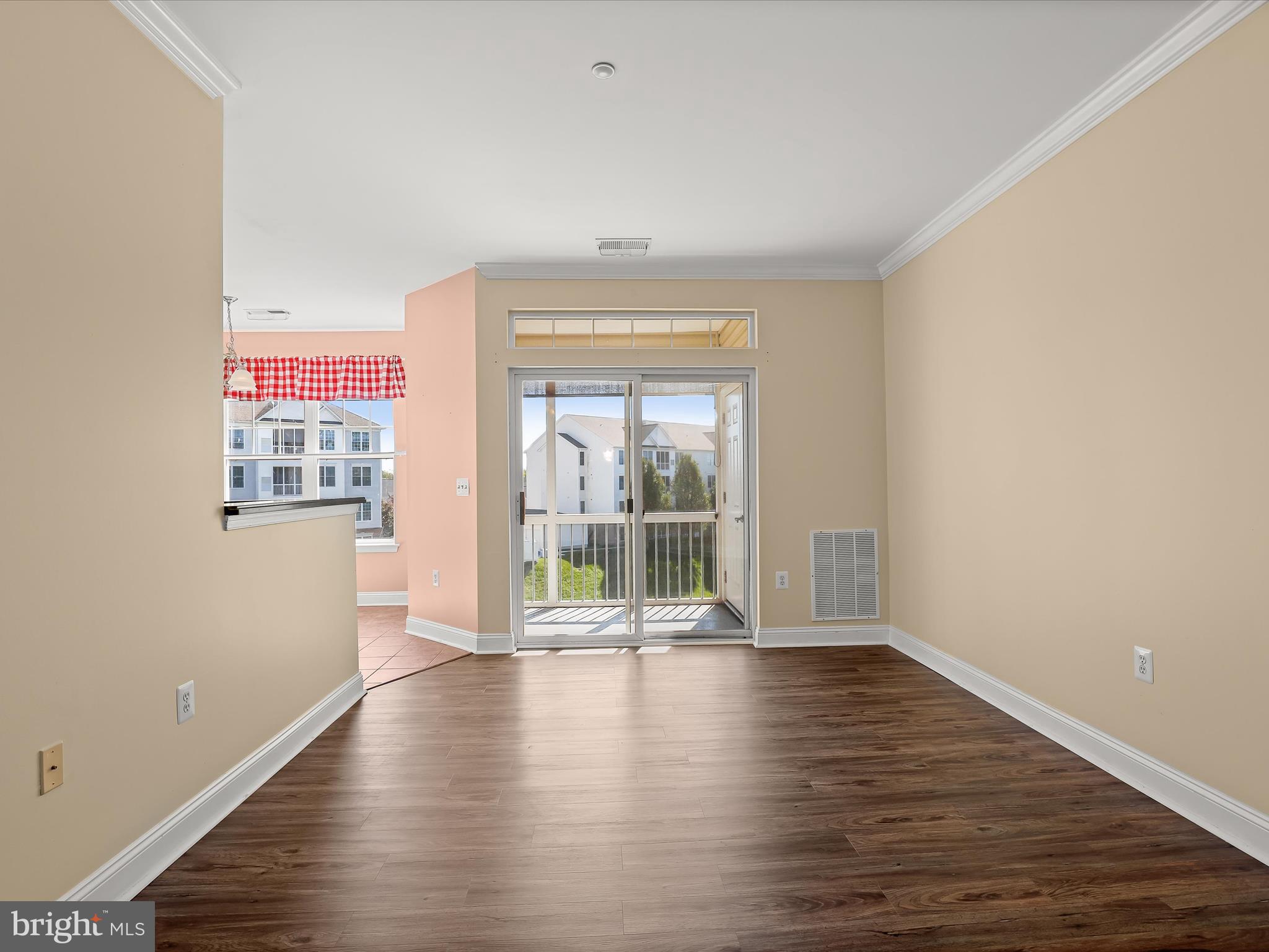 EMERALD HILLS - Residential